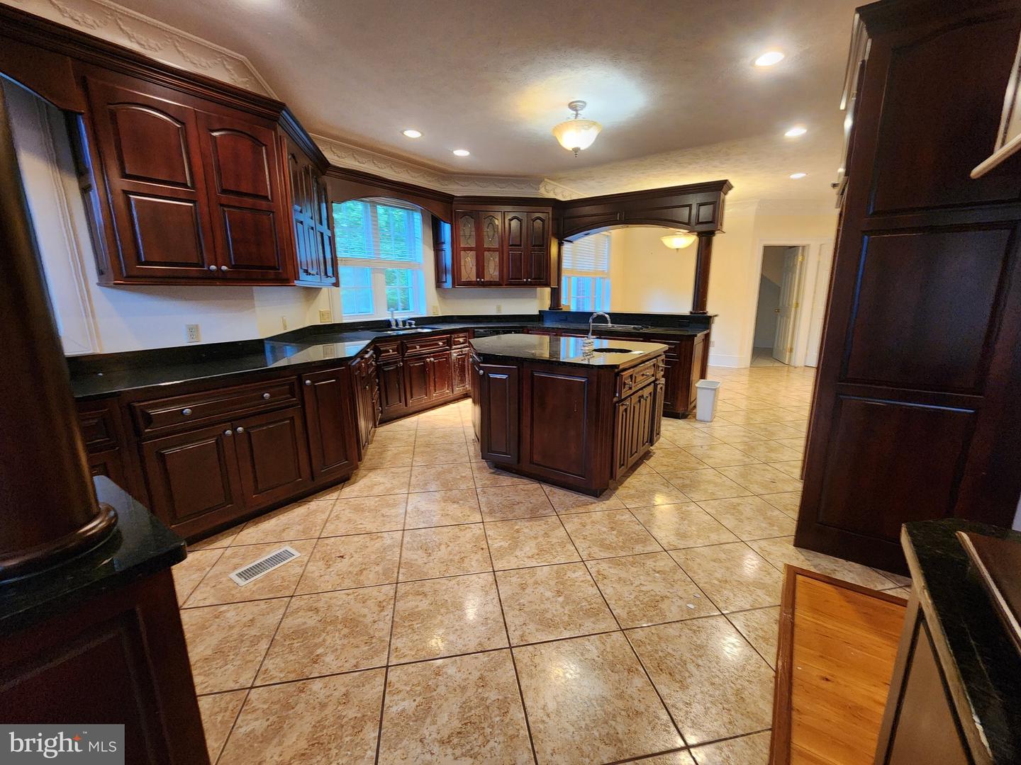 125 Meadowbrook Ln Property Photo 21