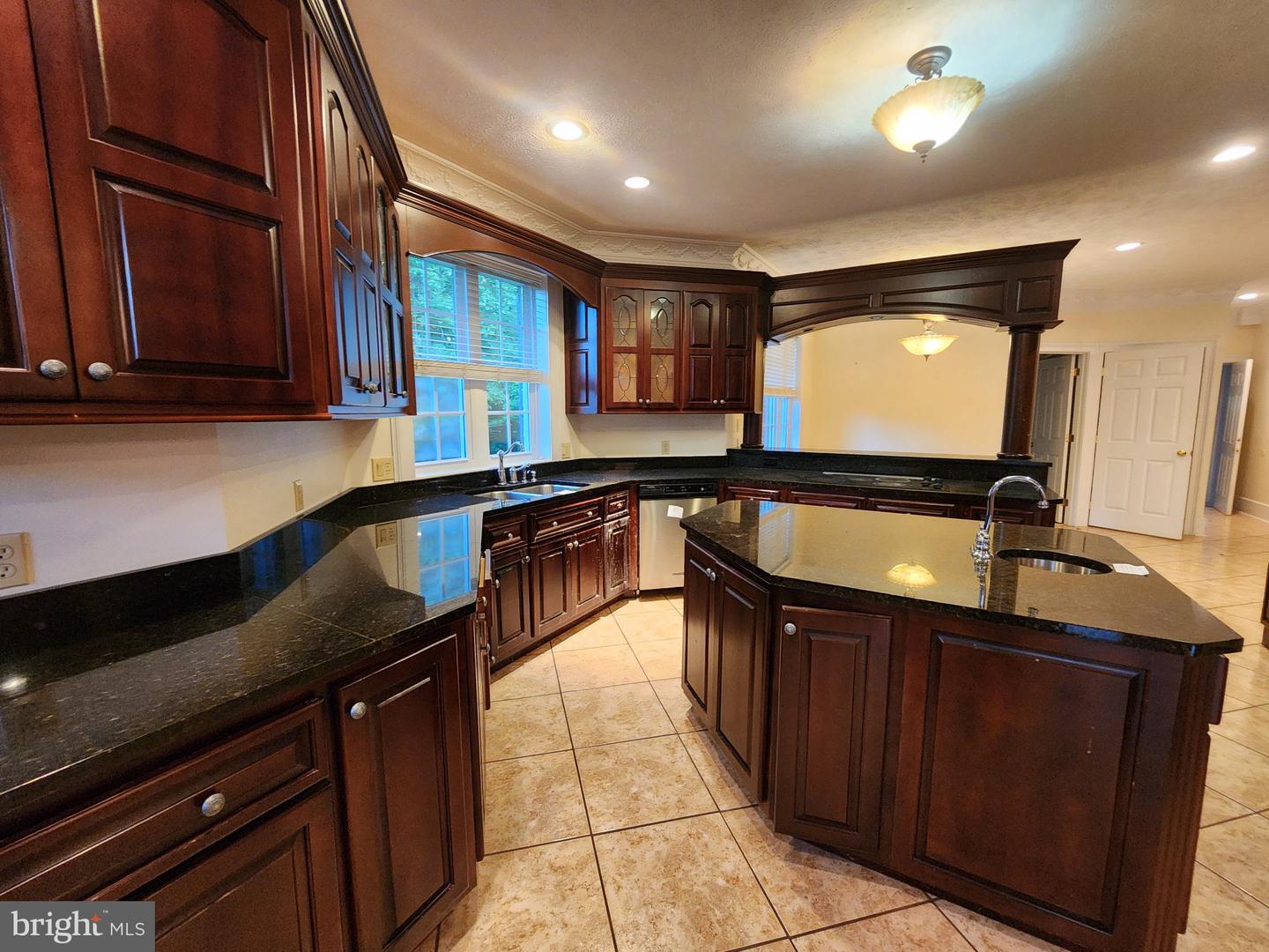 125 Meadowbrook Ln Property Photo 23