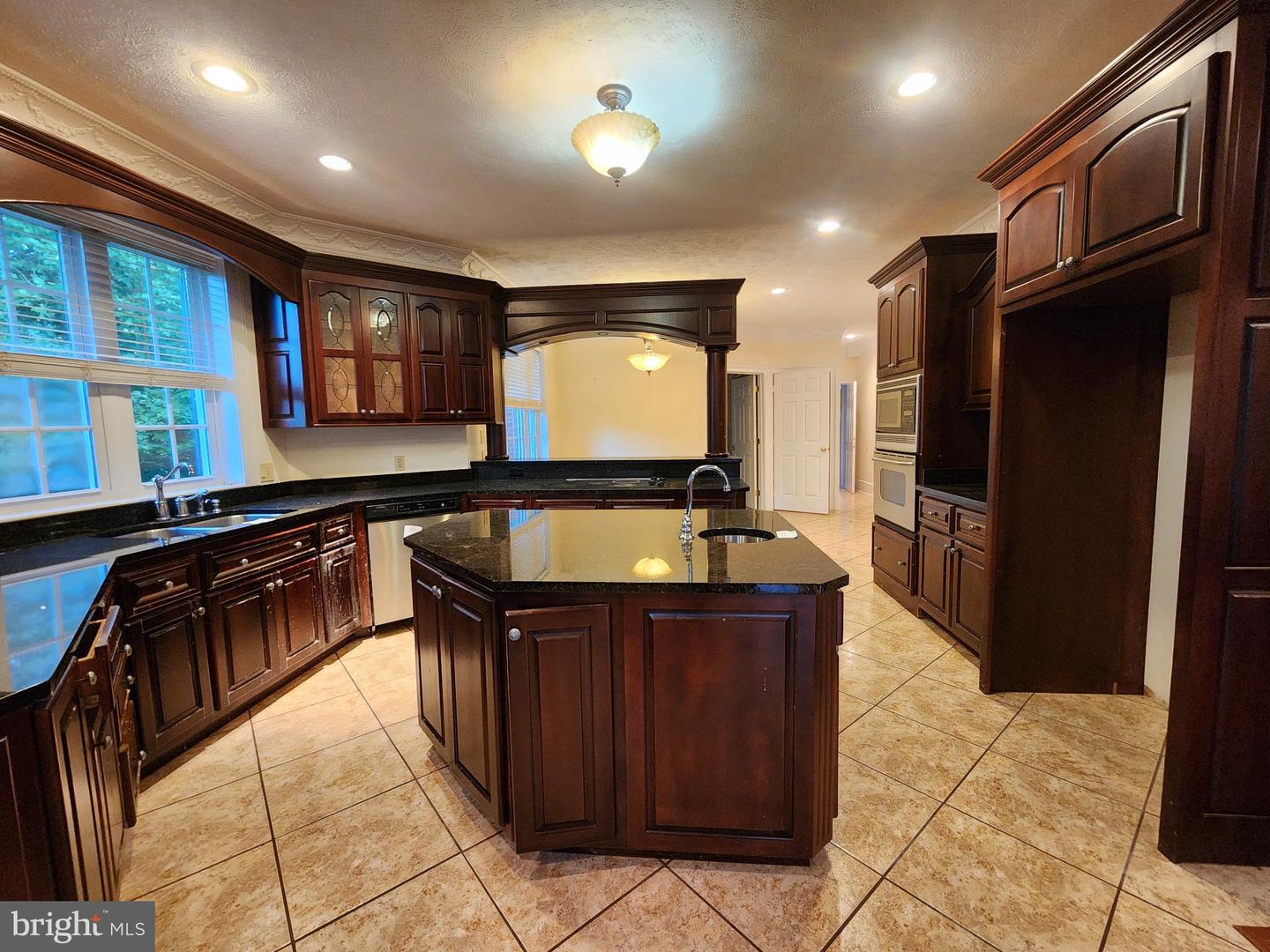 125 Meadowbrook Ln Property Photo 24