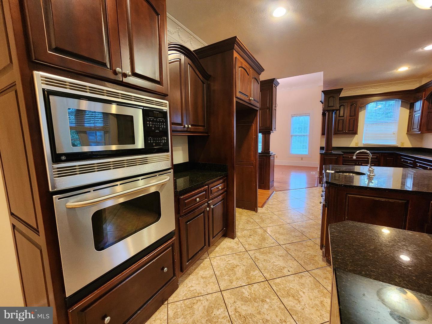 125 Meadowbrook Ln Property Photo 28