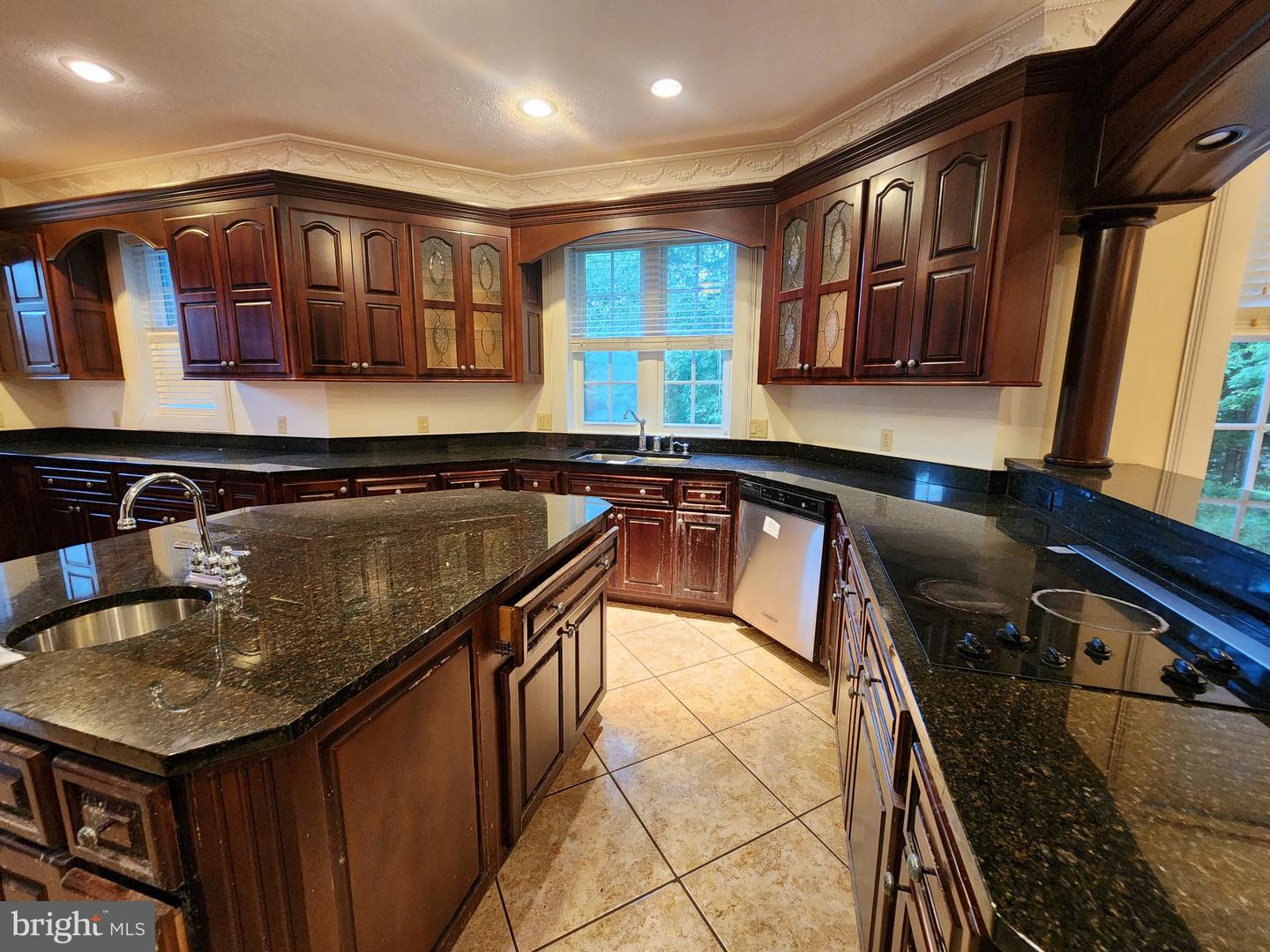 125 Meadowbrook Ln Property Photo 31