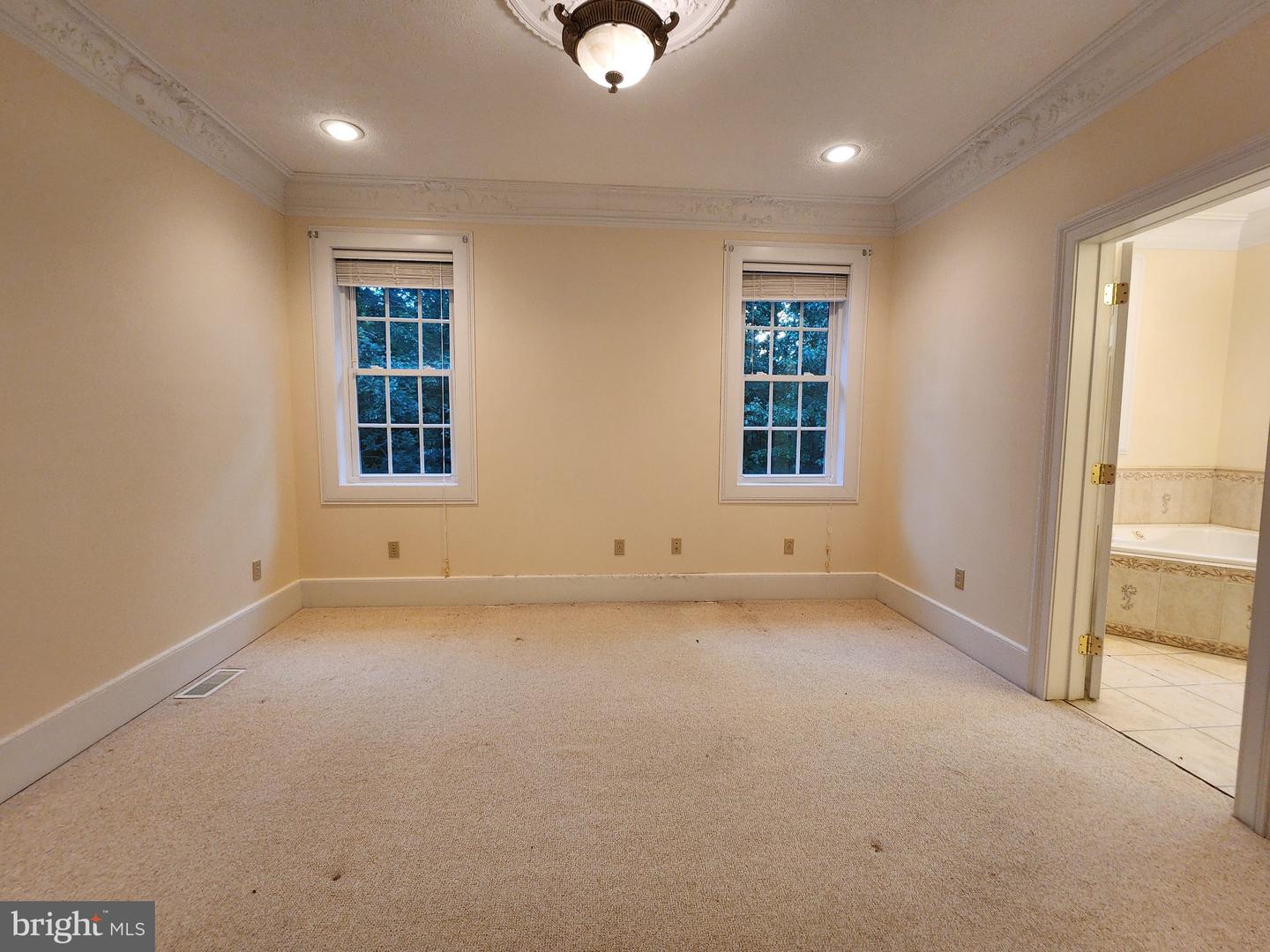 125 Meadowbrook Ln Property Photo 52