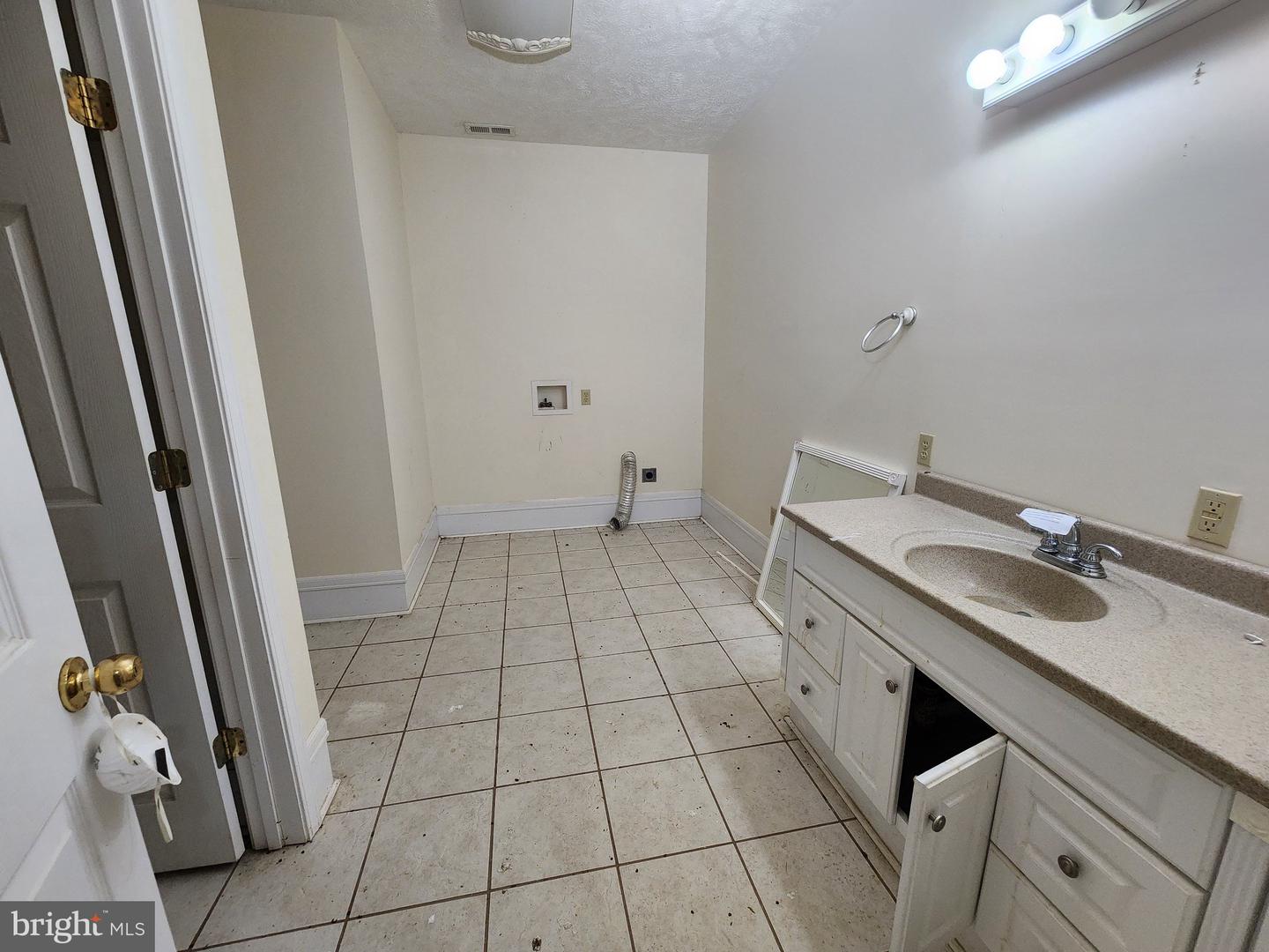 125 Meadowbrook Ln Property Photo 64