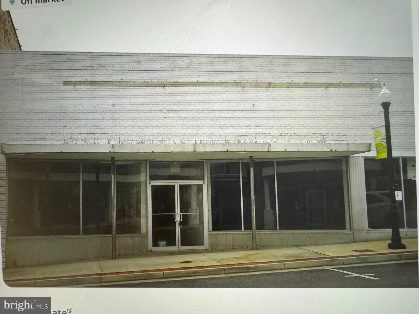 322 W Main St Property Photo 1