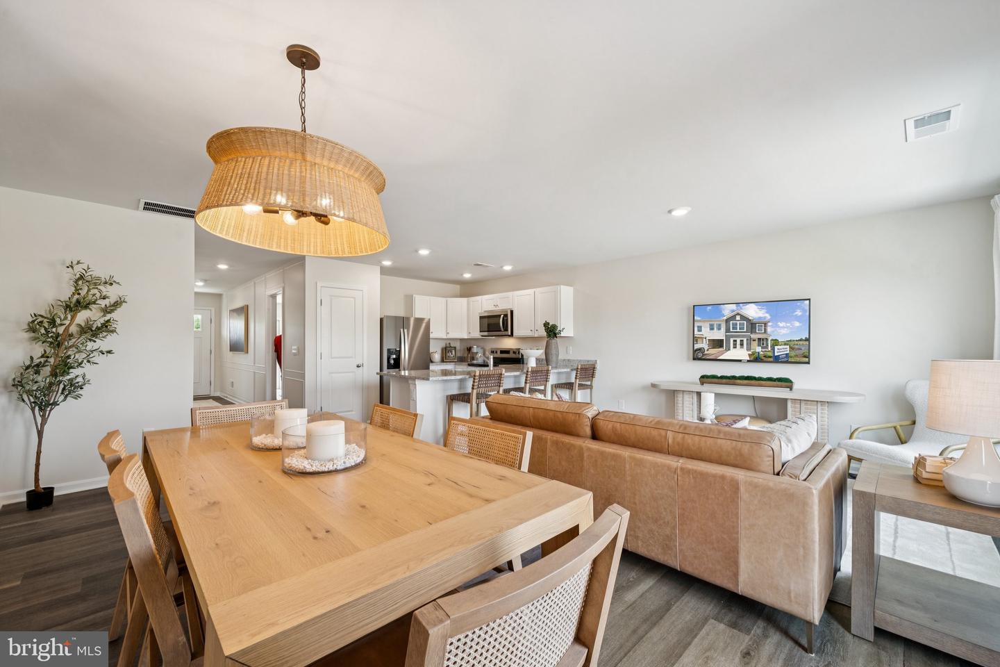 100 Berrets Ln Property Photo 14