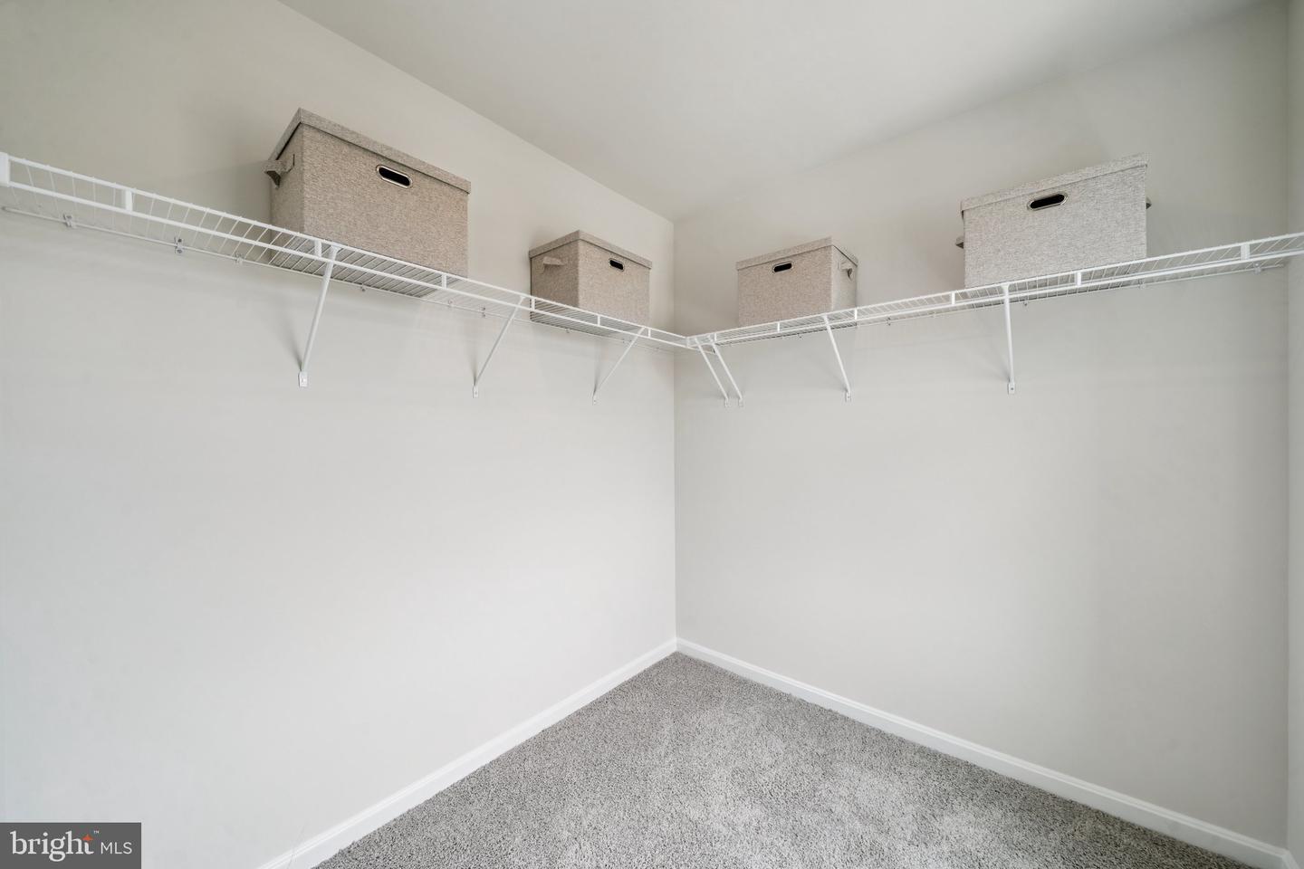 100 Berrets Ln Property Photo 24