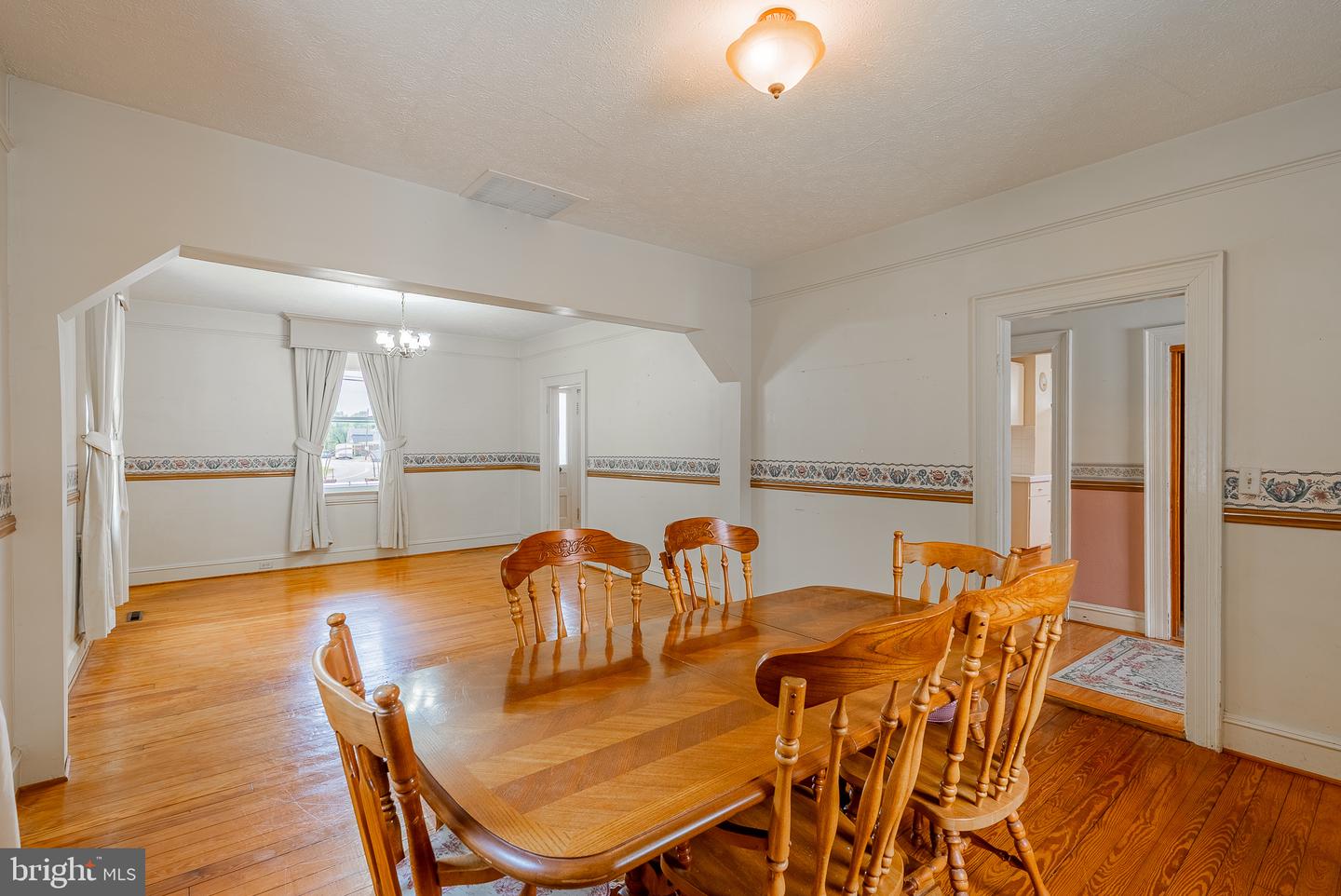 409 8th St Property Photo 14