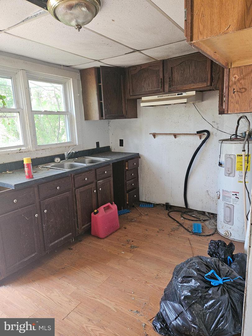 2056 Grants Hill Church Property Photo 2
