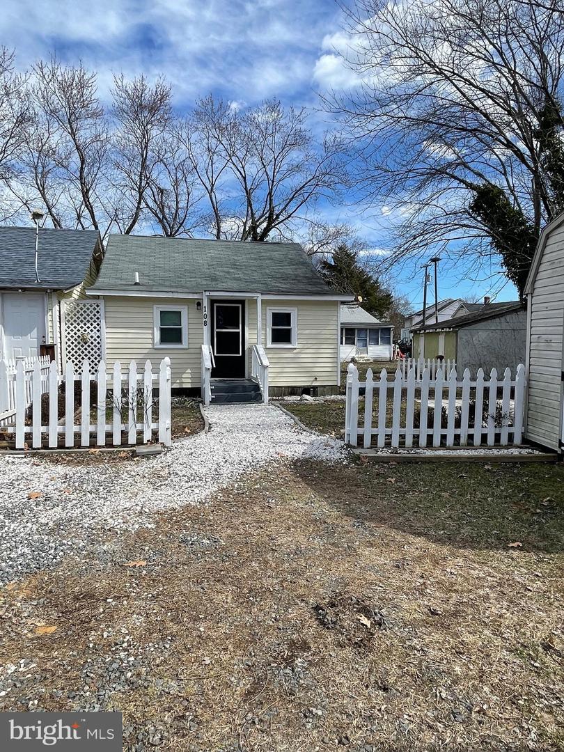 108 Marshall Ave Property Photo