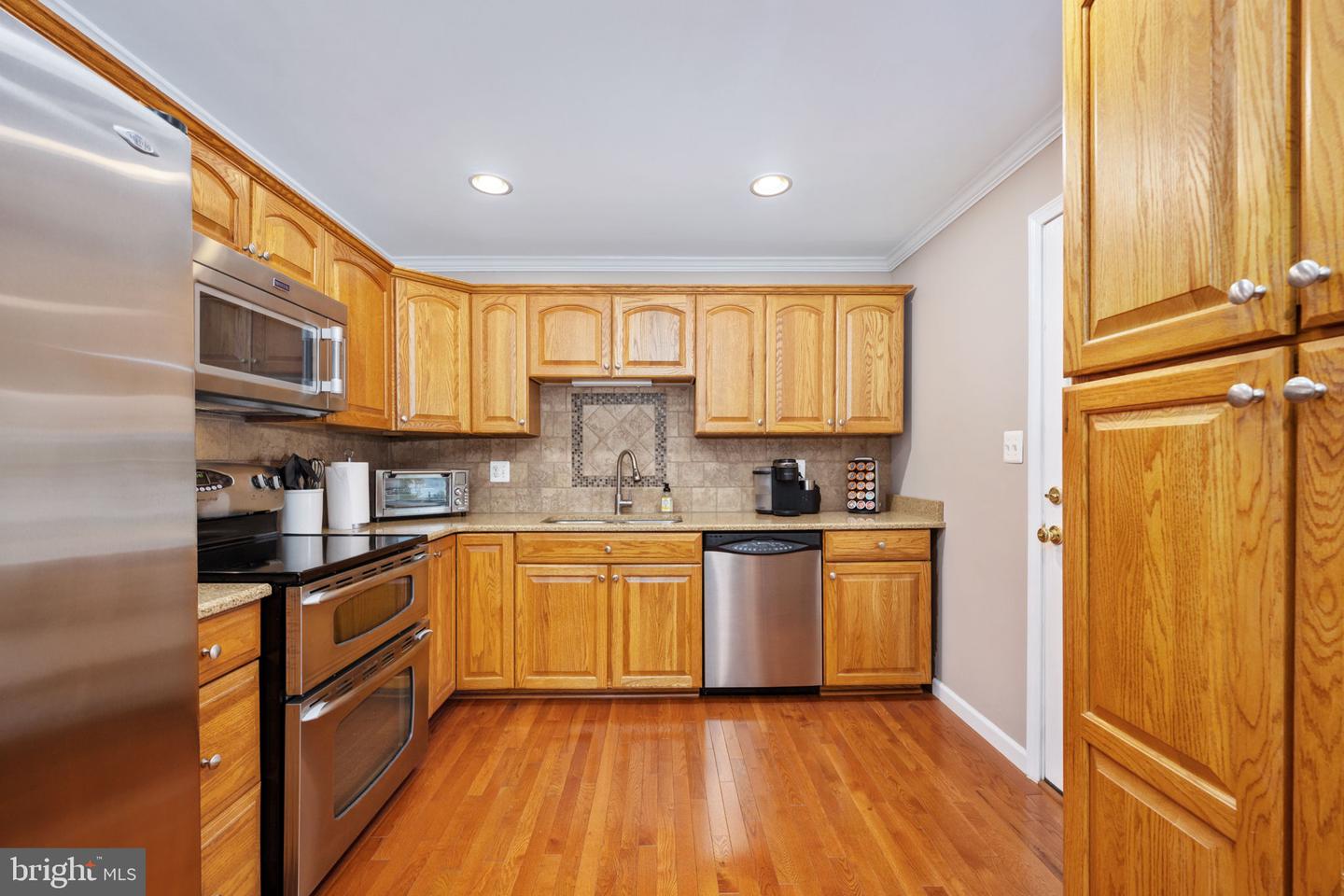 21 Waterview Pt Property Photo 7