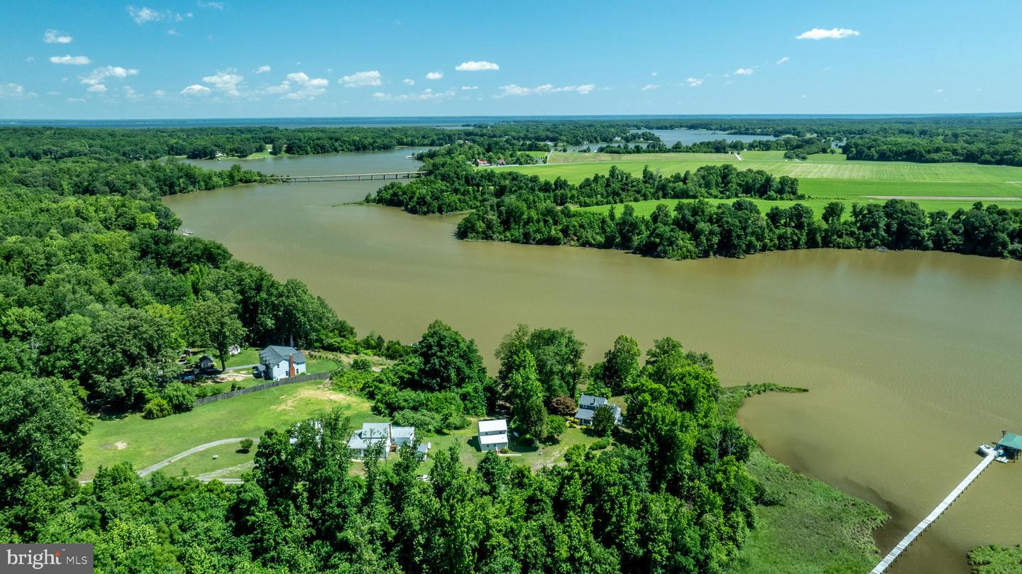 993 Edge Hill Property Photo 5