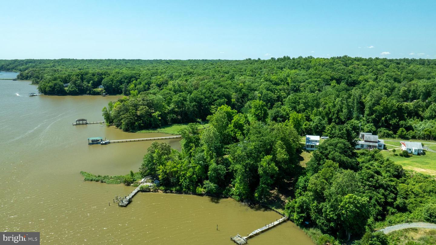 993 Edge Hill Property Photo 6