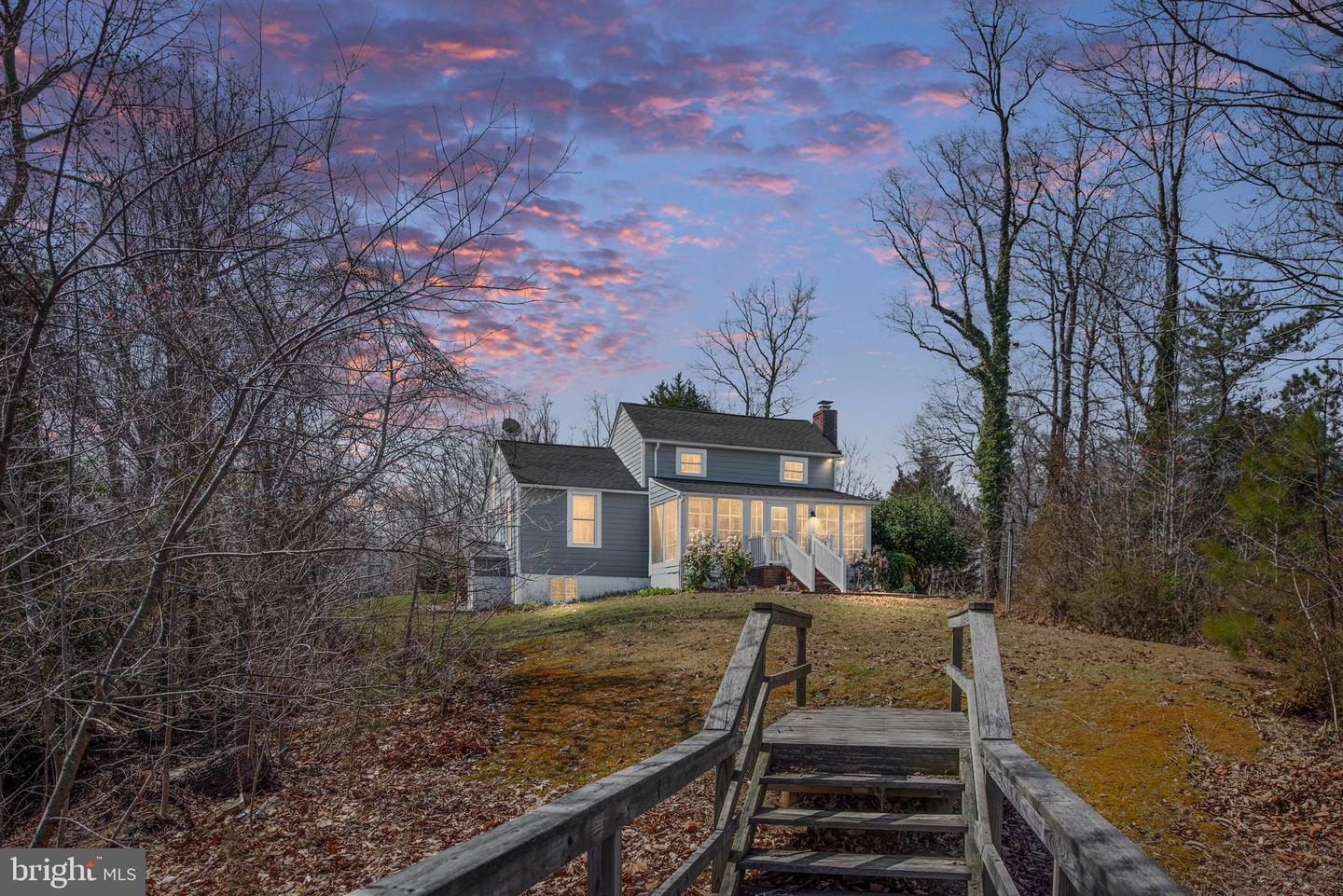 993 Edge Hill Property Photo 7