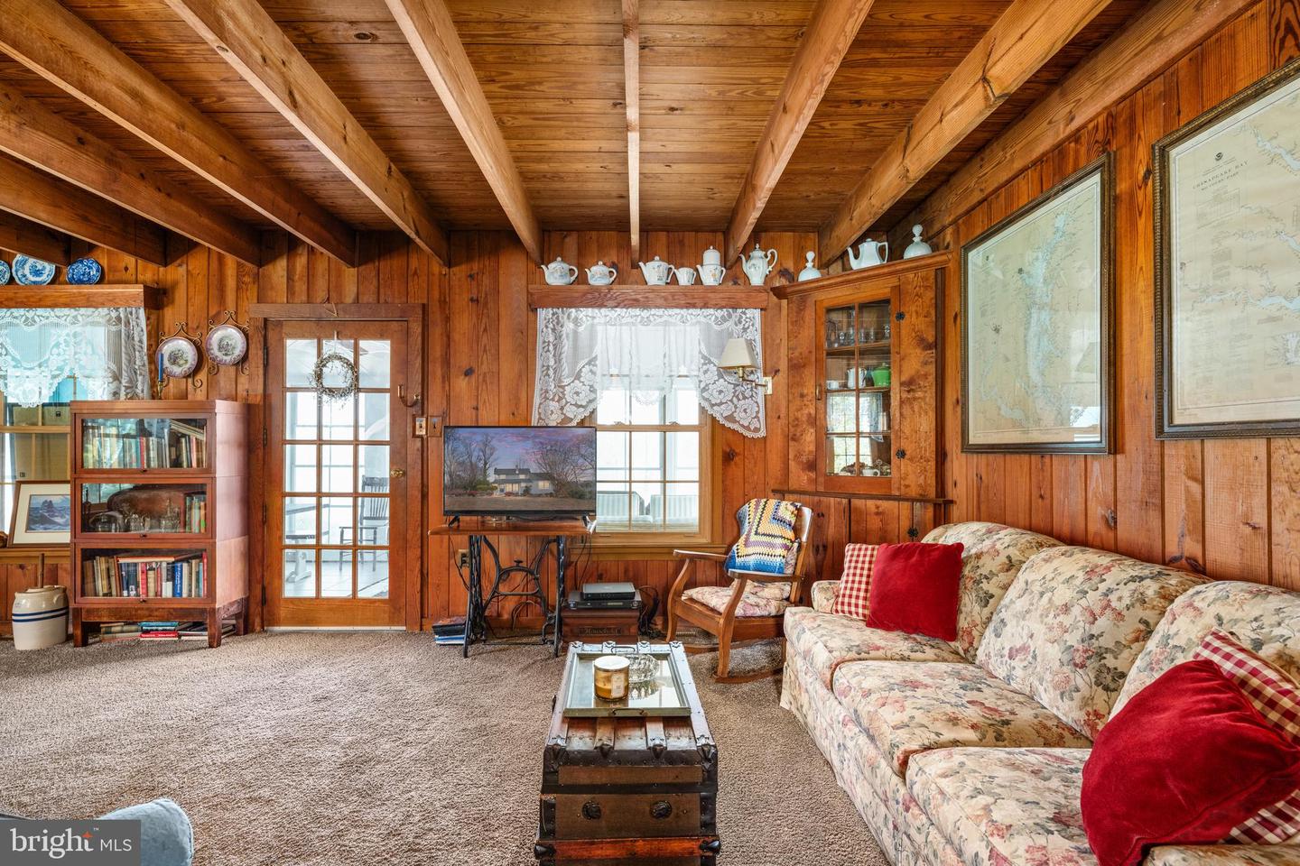 993 Edge Hill Property Photo 26