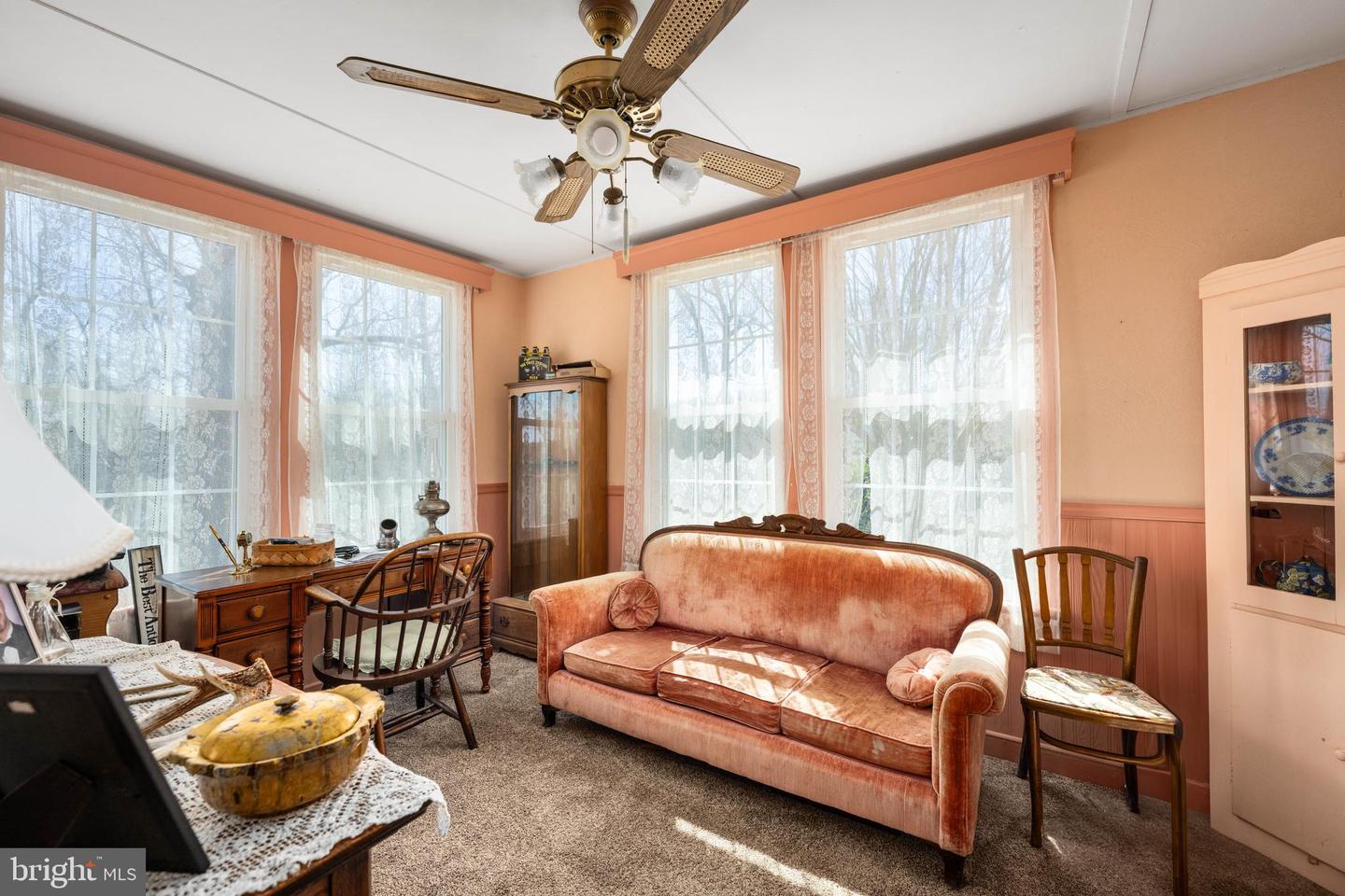 993 Edge Hill Property Photo 42