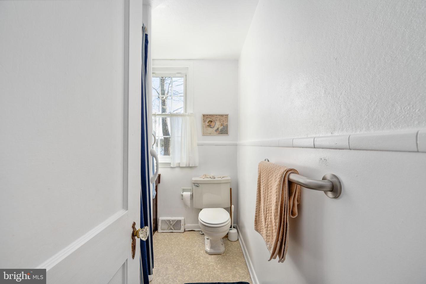 993 Edge Hill Property Photo 44