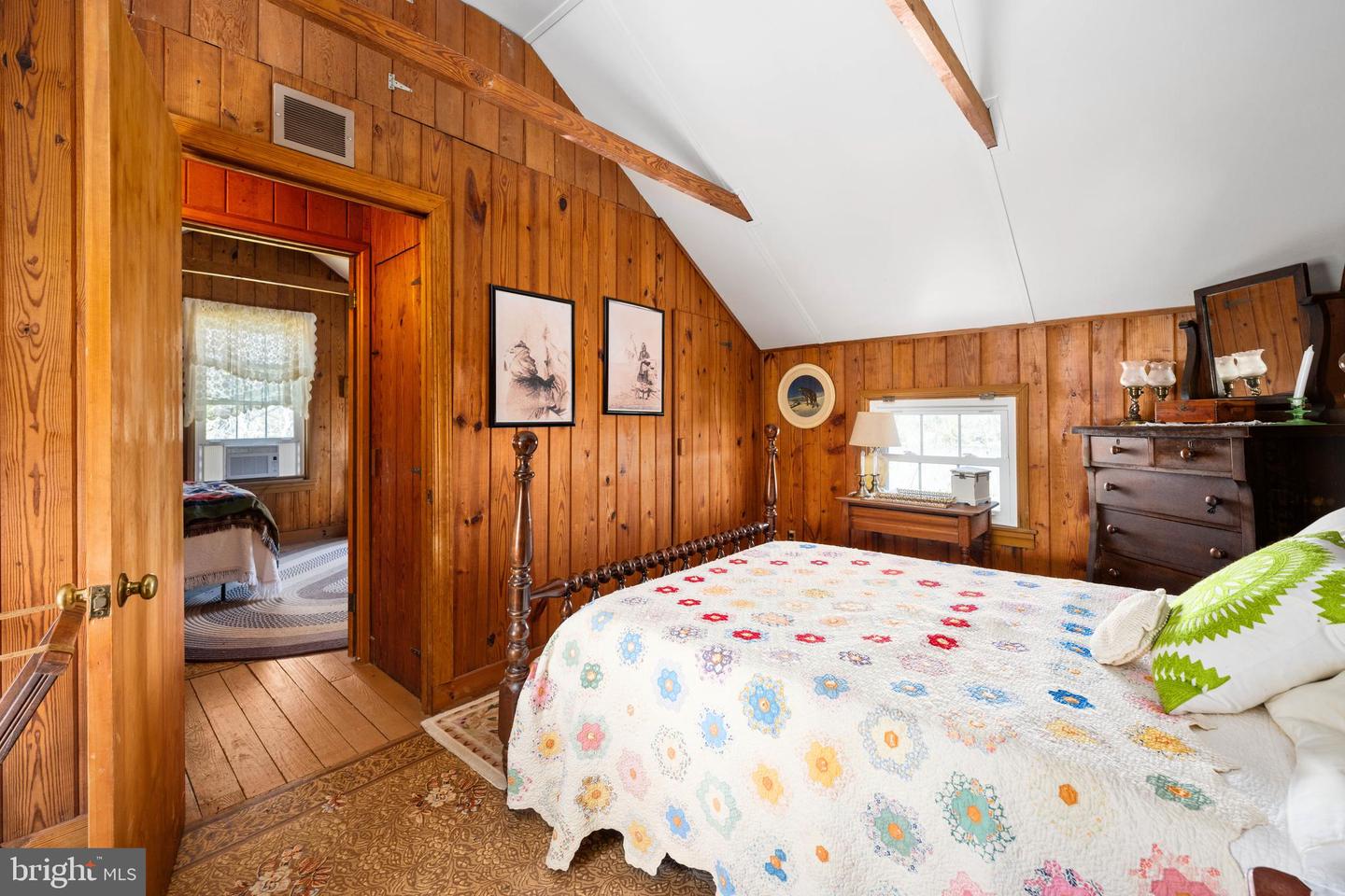 993 Edge Hill Property Photo 48