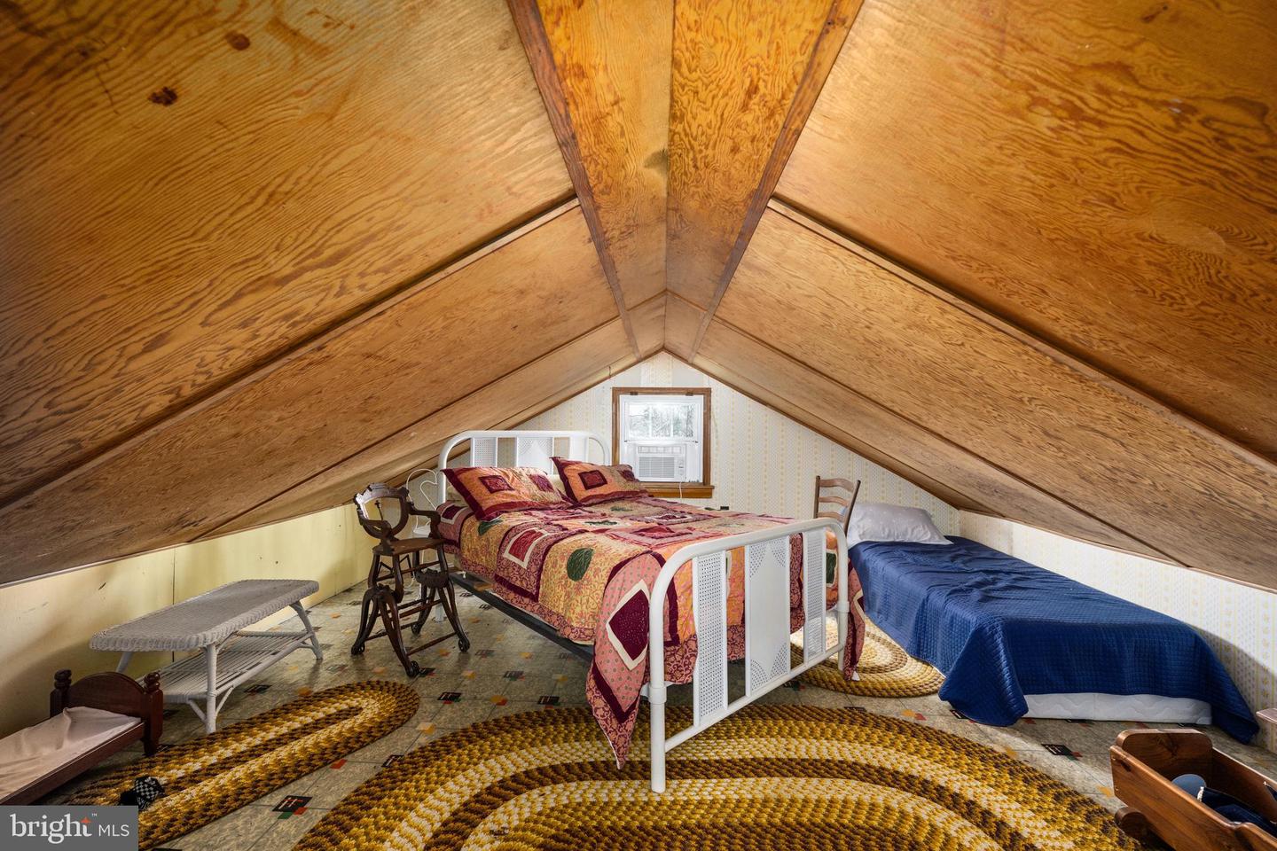 993 Edge Hill Property Photo 50