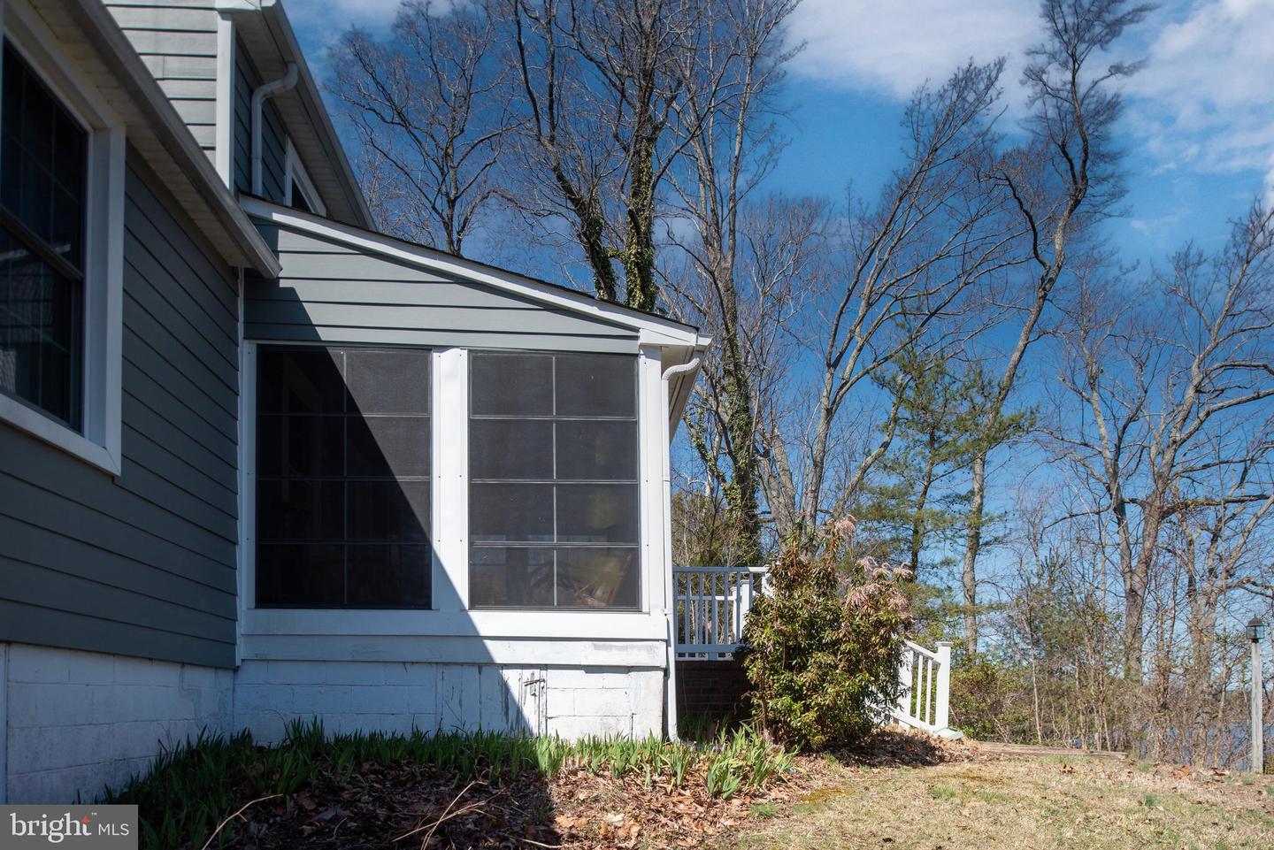 993 Edge Hill Property Photo 57