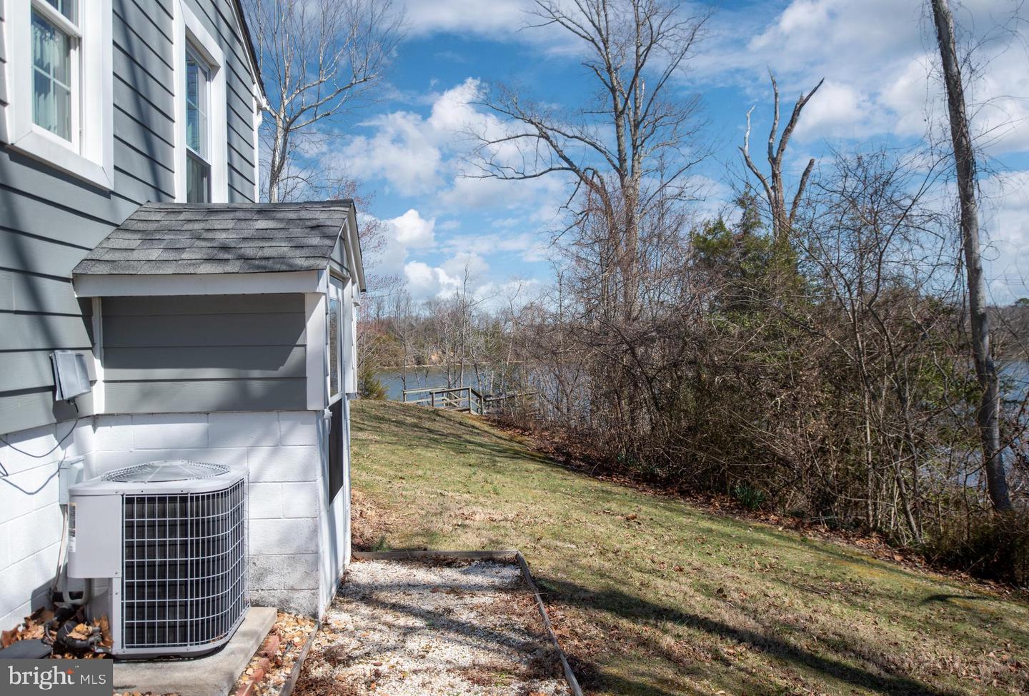 993 Edge Hill Property Photo 66