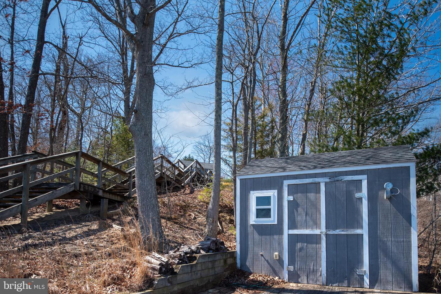 993 Edge Hill Property Photo 69