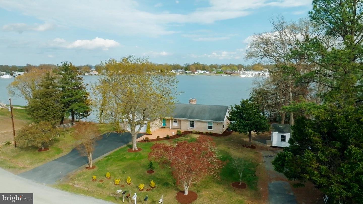 36 Waterview Point Property Photo 3