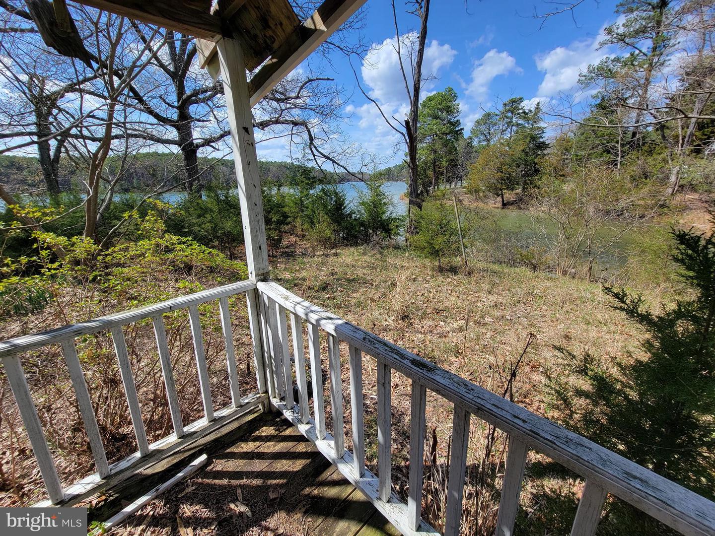 922 Skipjack Rd Property Photo 25