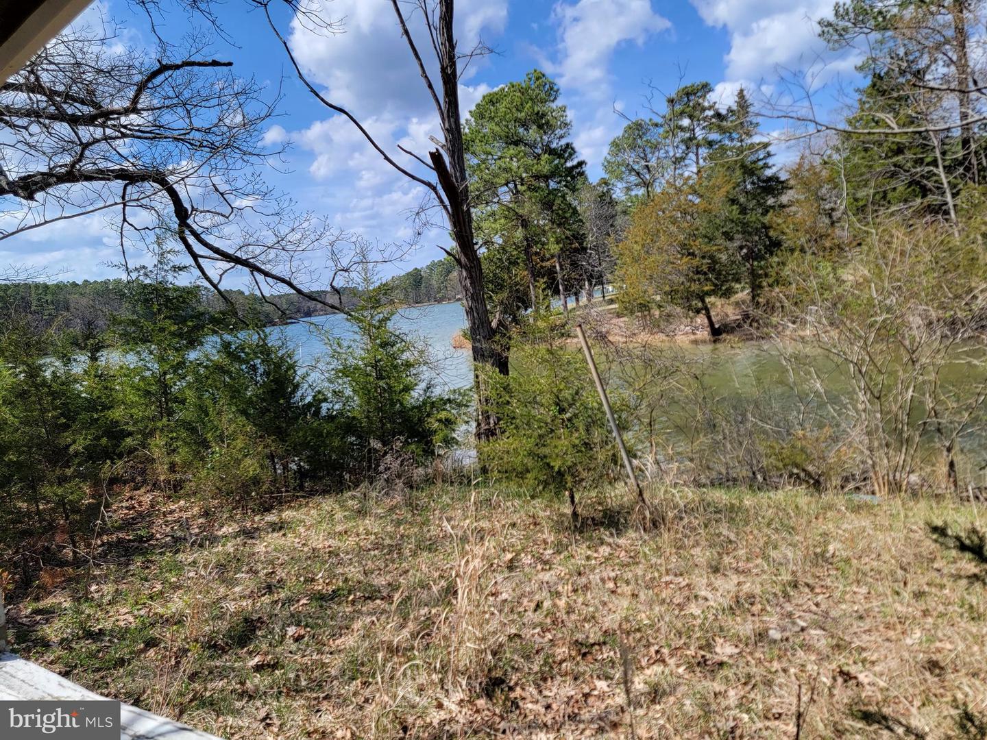922 Skipjack Rd Property Photo 27