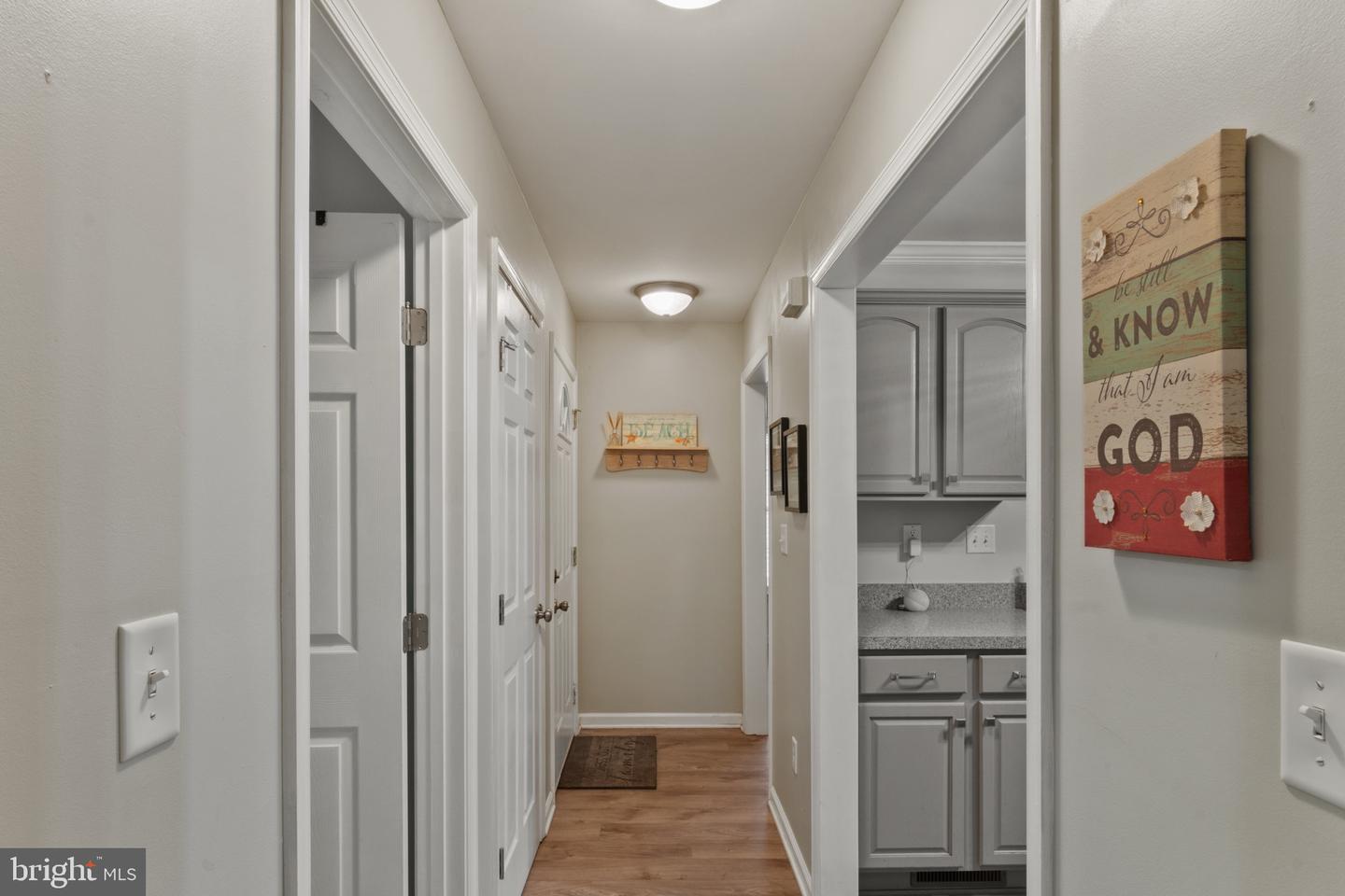 18 2nd St Property Photo 12