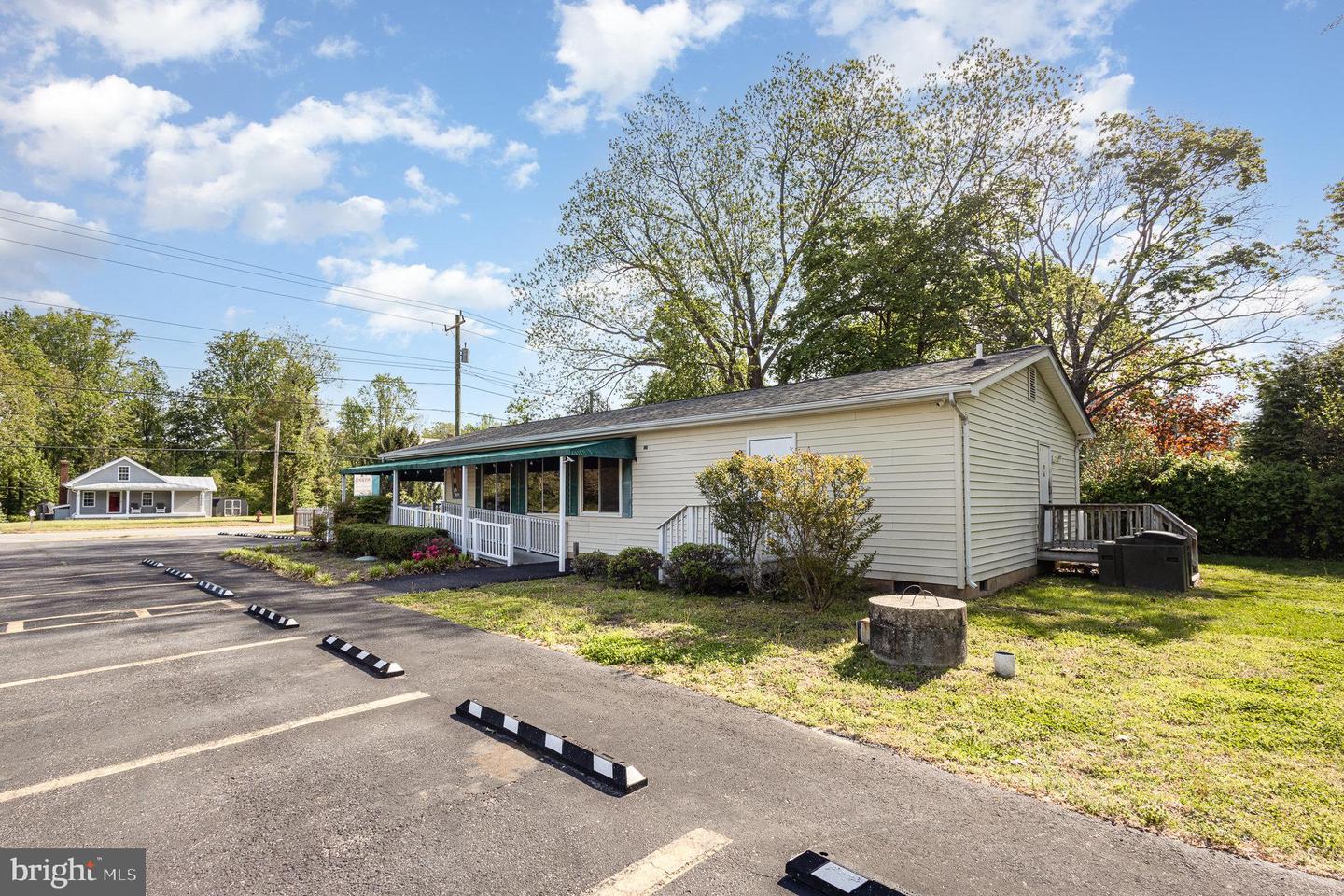 15220 Kings Highway Property Photo 9