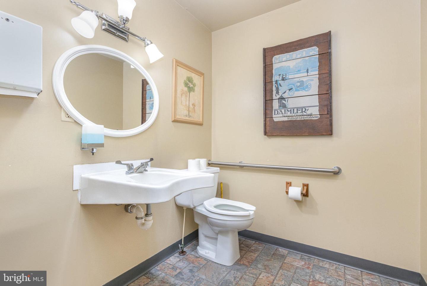 15220 Kings Highway Property Photo 35