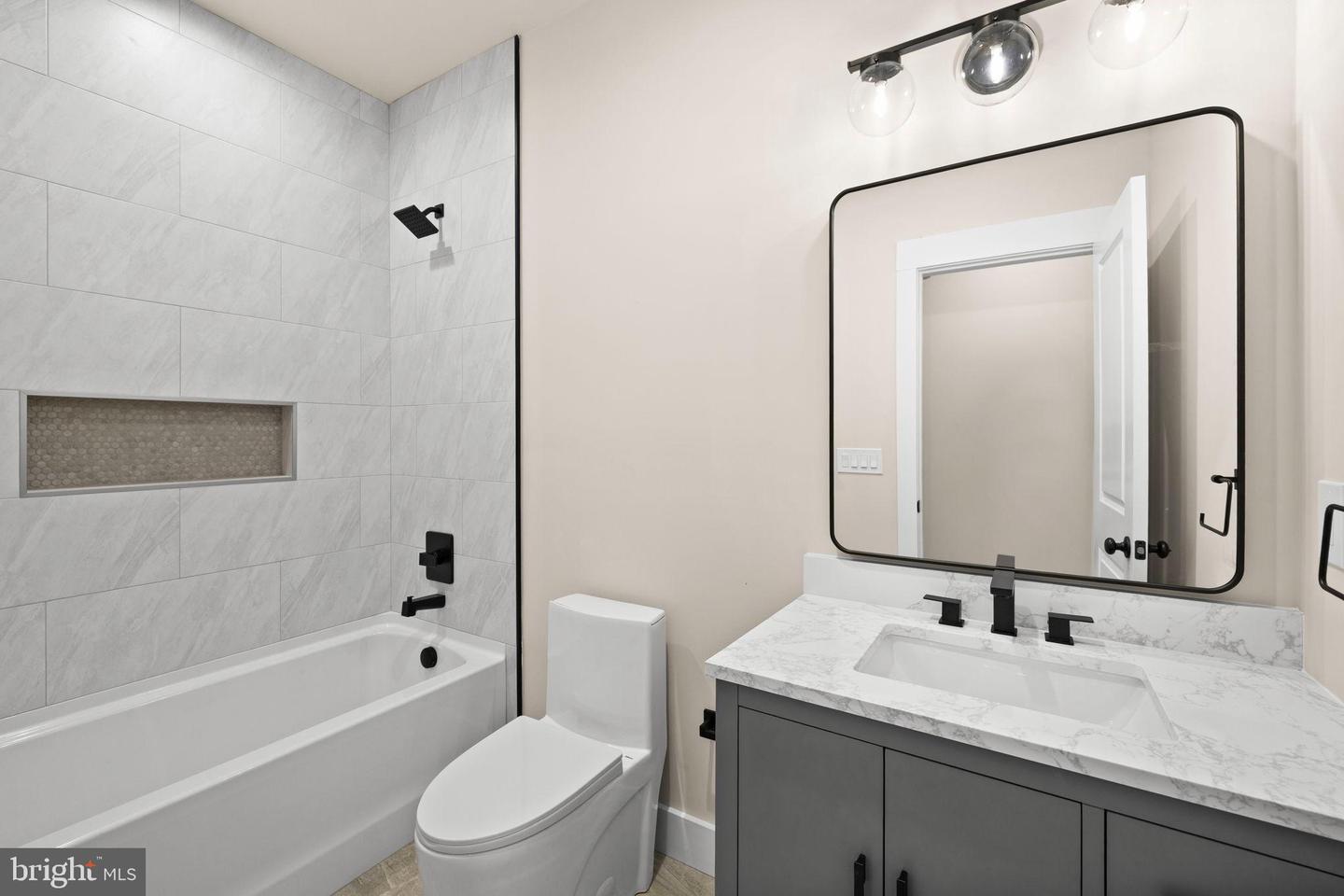 316 9th St Property Photo 15