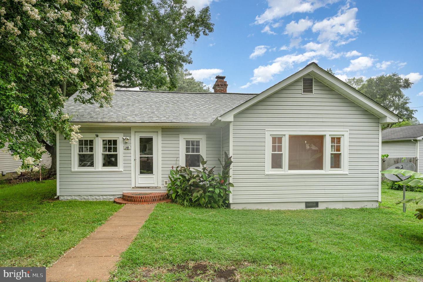 143 5th St Property Photo 2