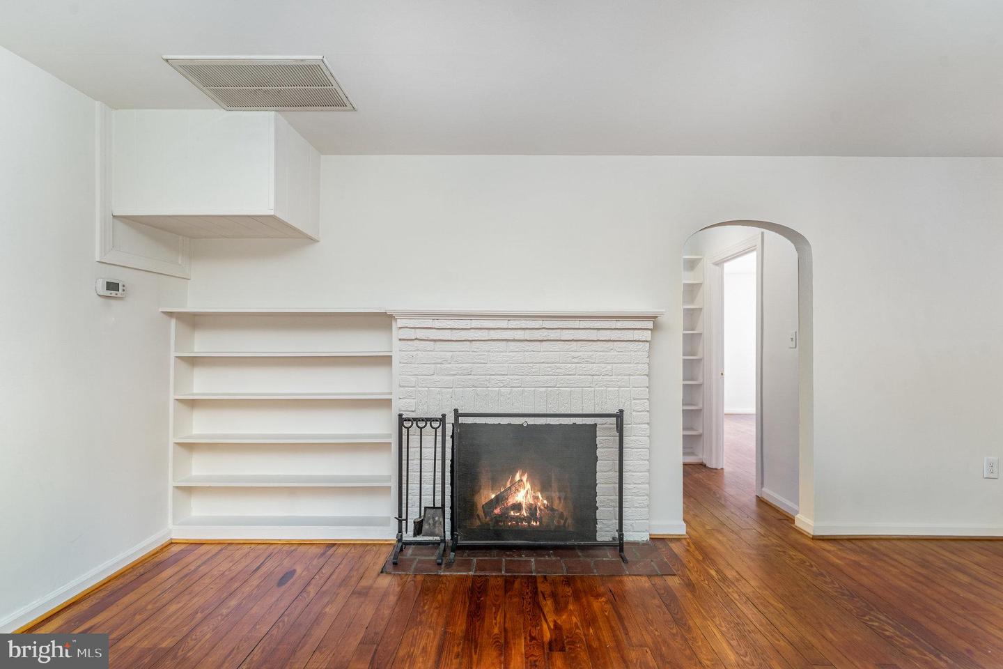 143 5th St Property Photo 8