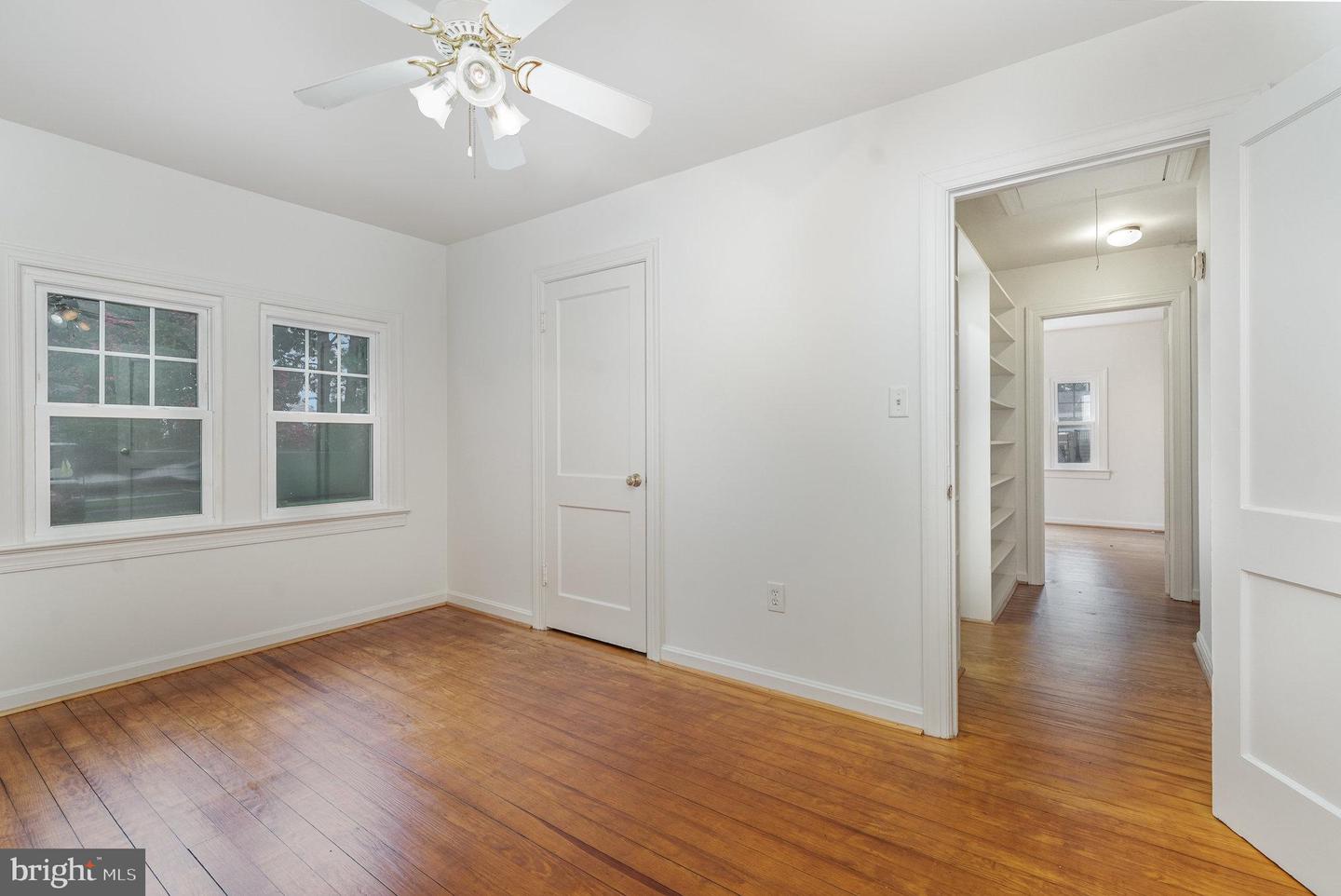 143 5th St Property Photo 18