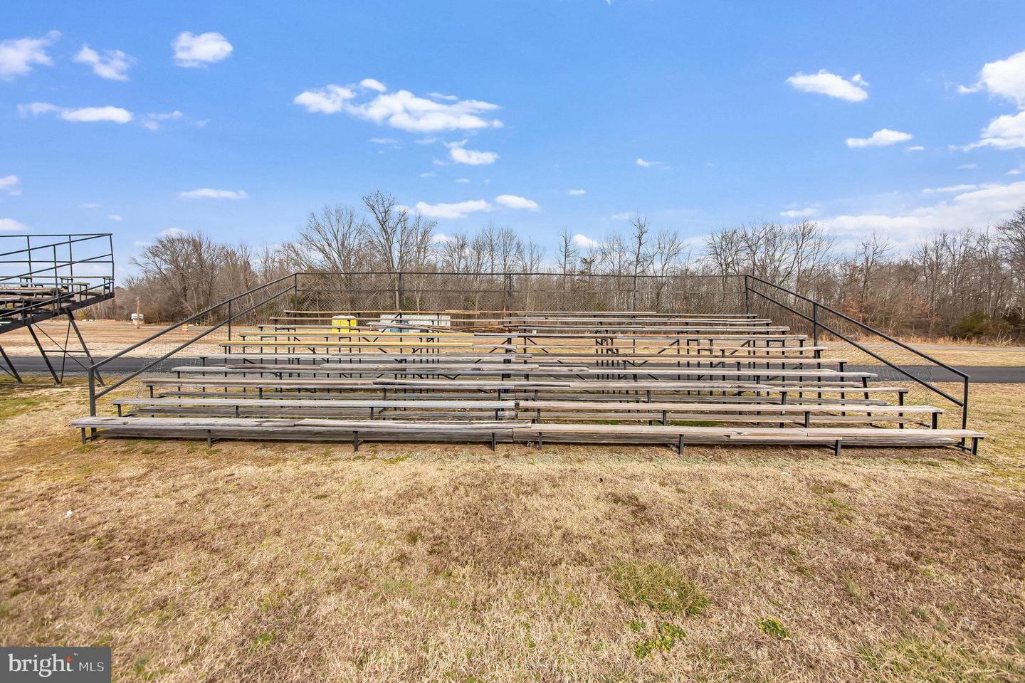 2035 James Monroe Property Photo 22
