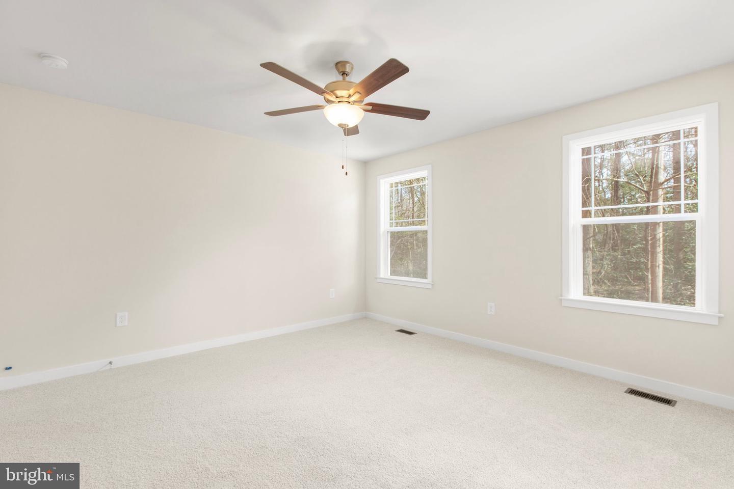 813 Elkin St Property Photo 14