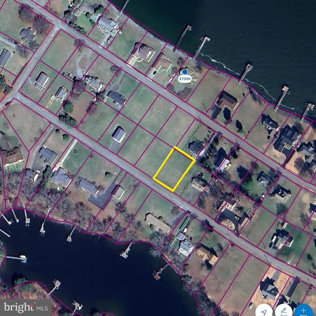 100 Canoe Pl Property Photo 3