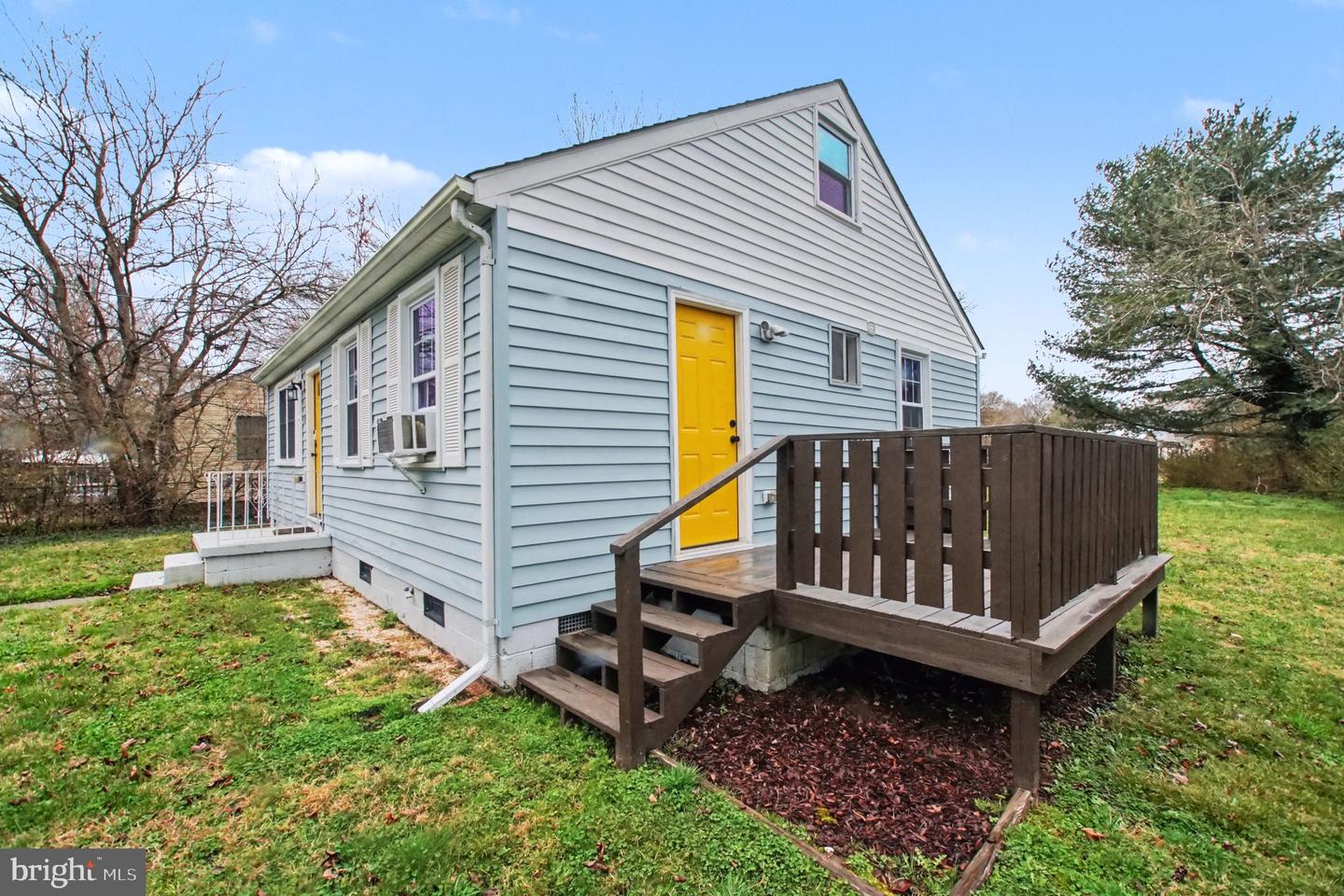 217 Locust Ave Property Photo 1