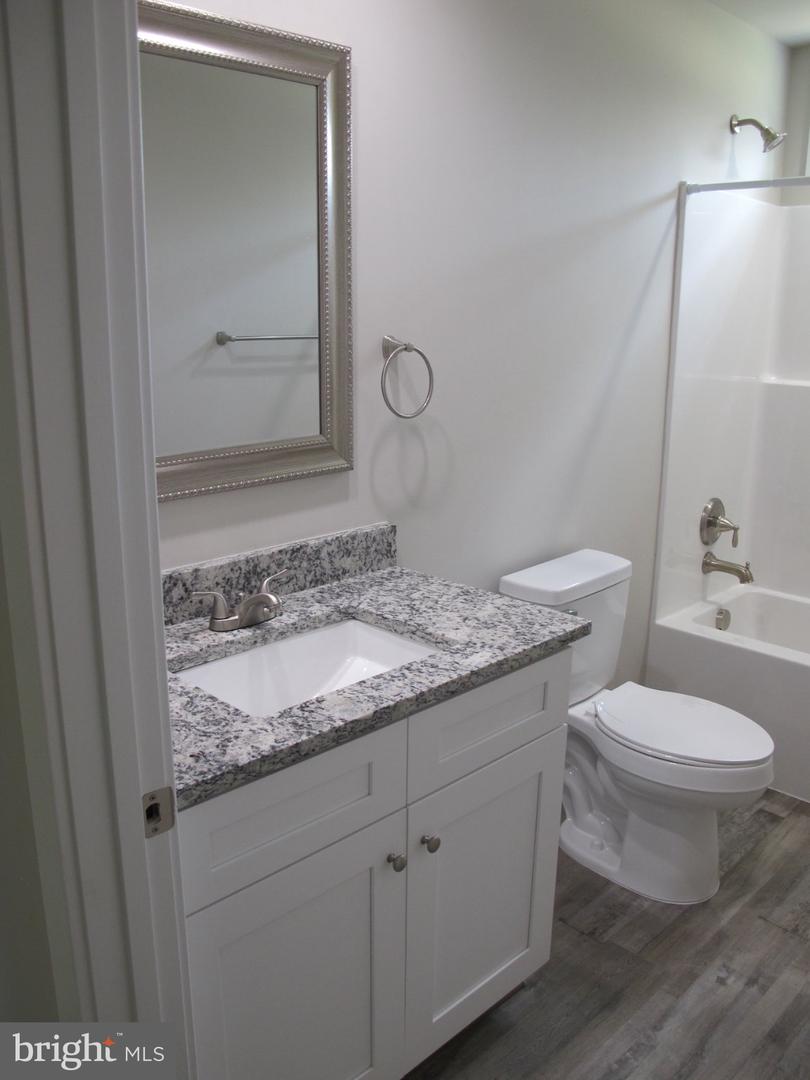 285 Loretta Dr Property Photo 23