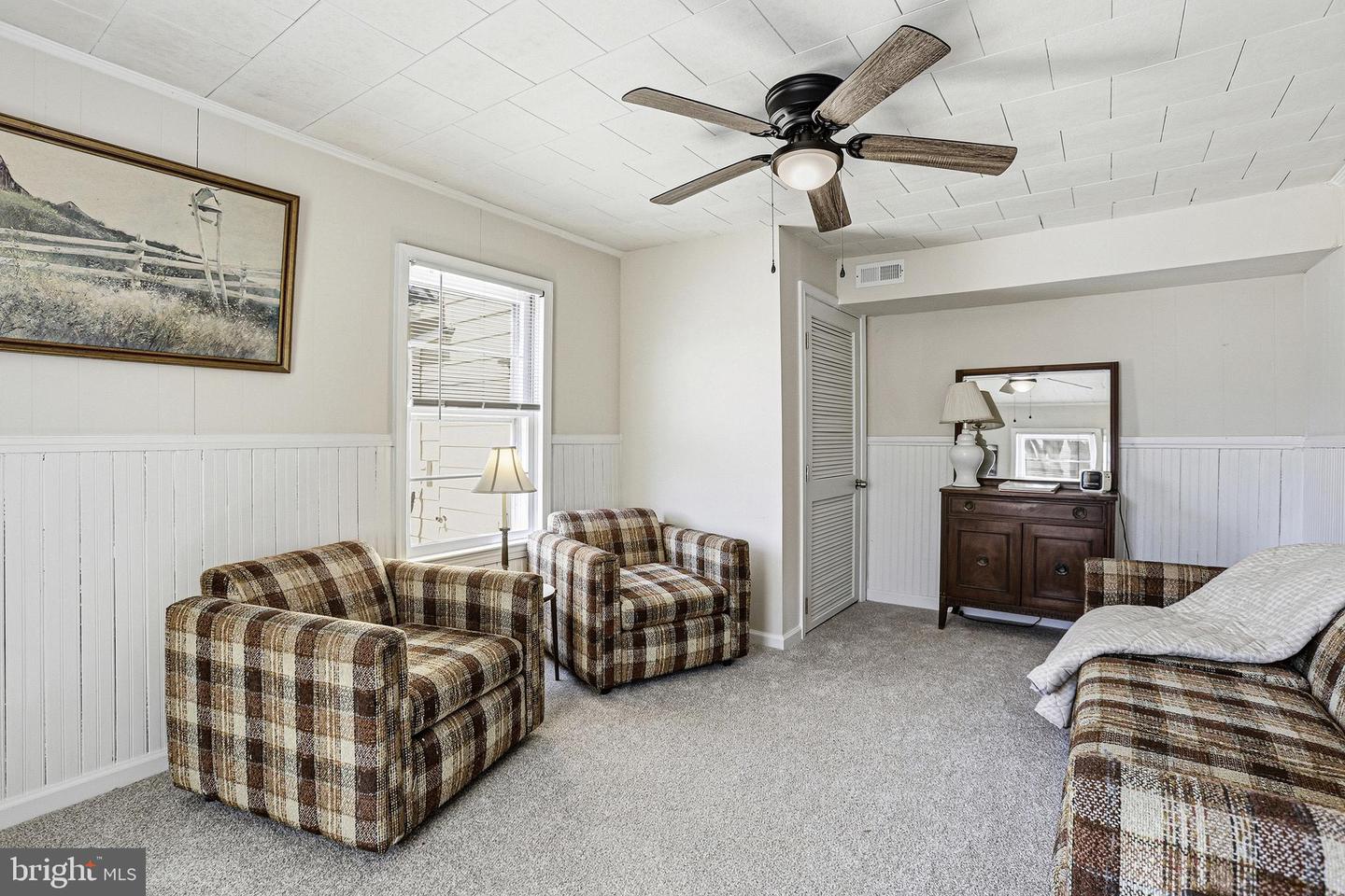 31 Bancroft Ave Property Photo 5