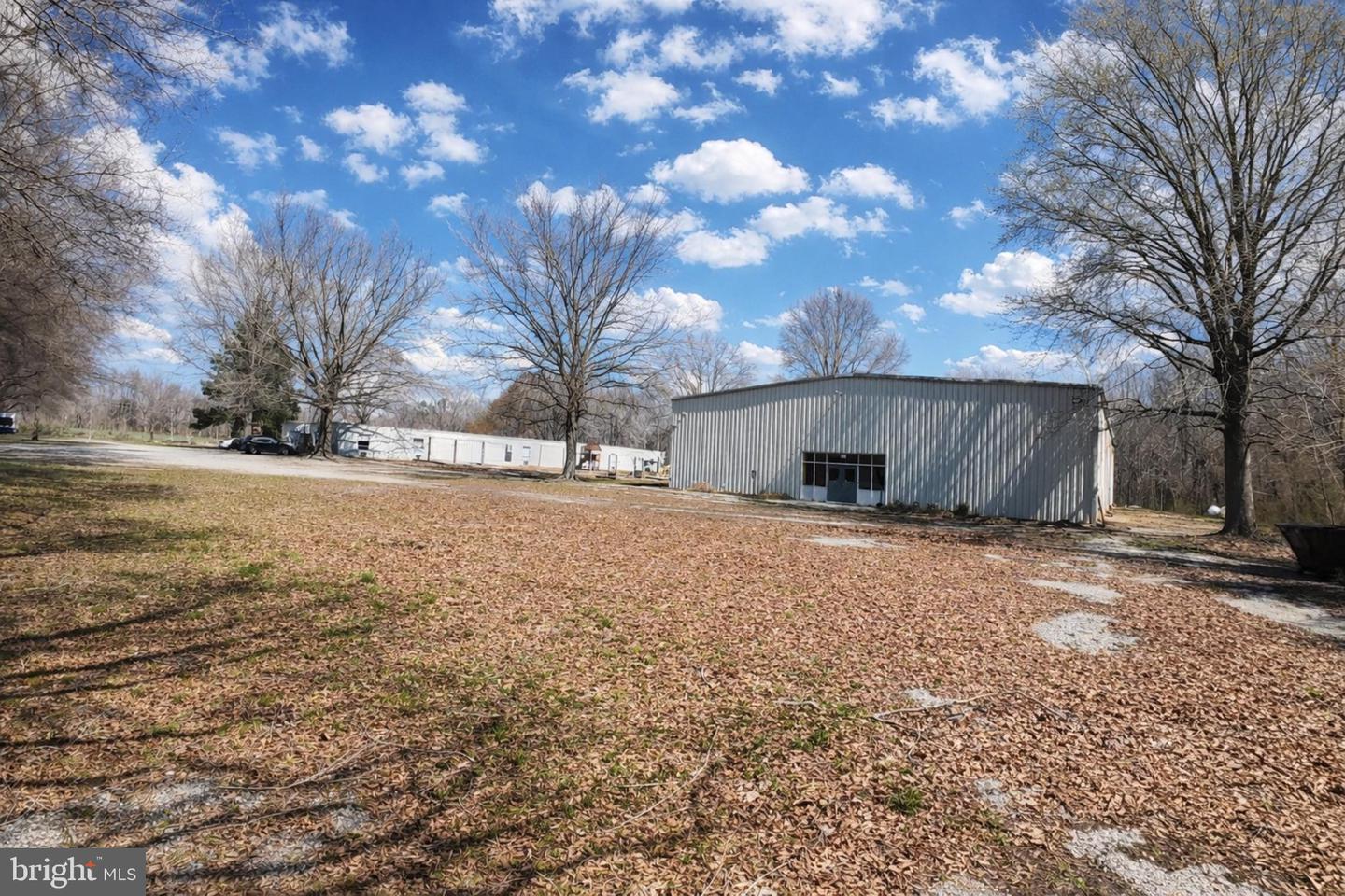 2054 Neenah Rd #b Property Photo 1