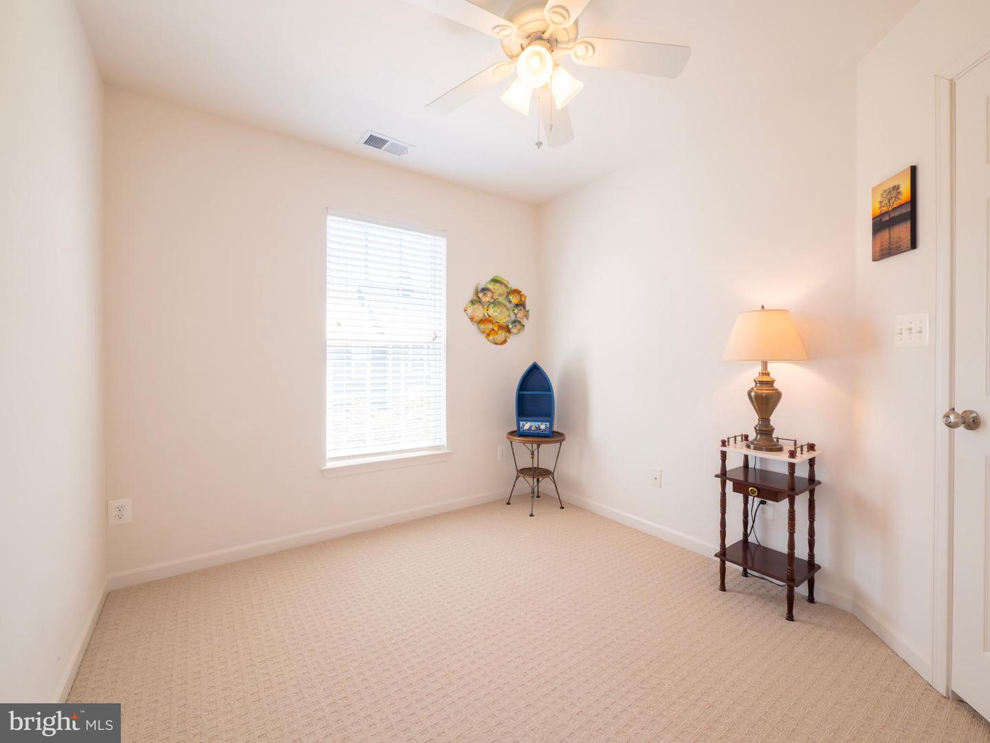 301 Monroe Point Dr Property Photo 25
