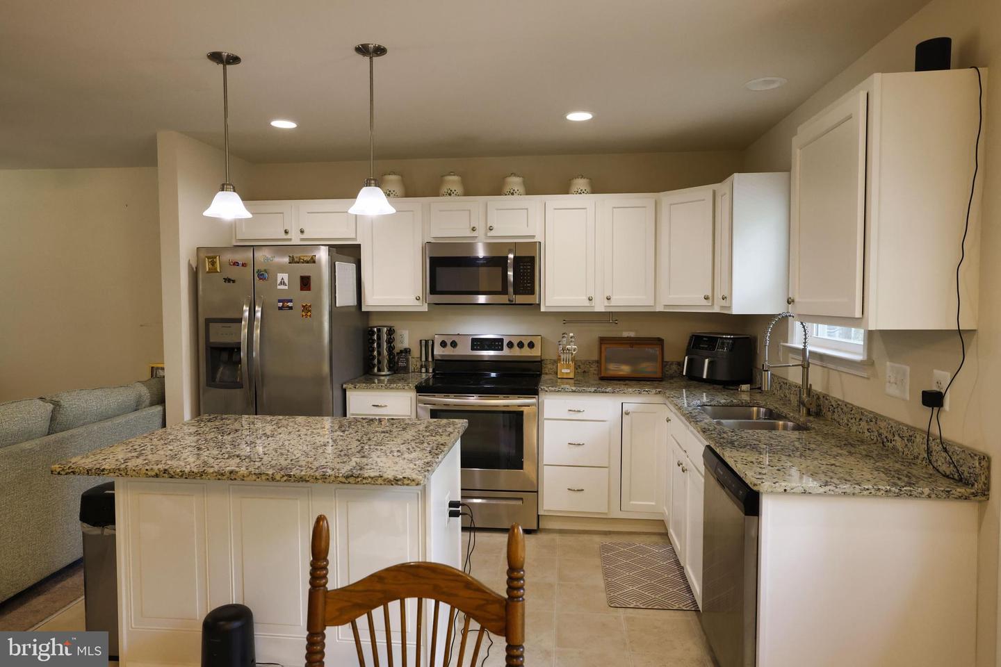 48 Rustic Ln Property Photo 16