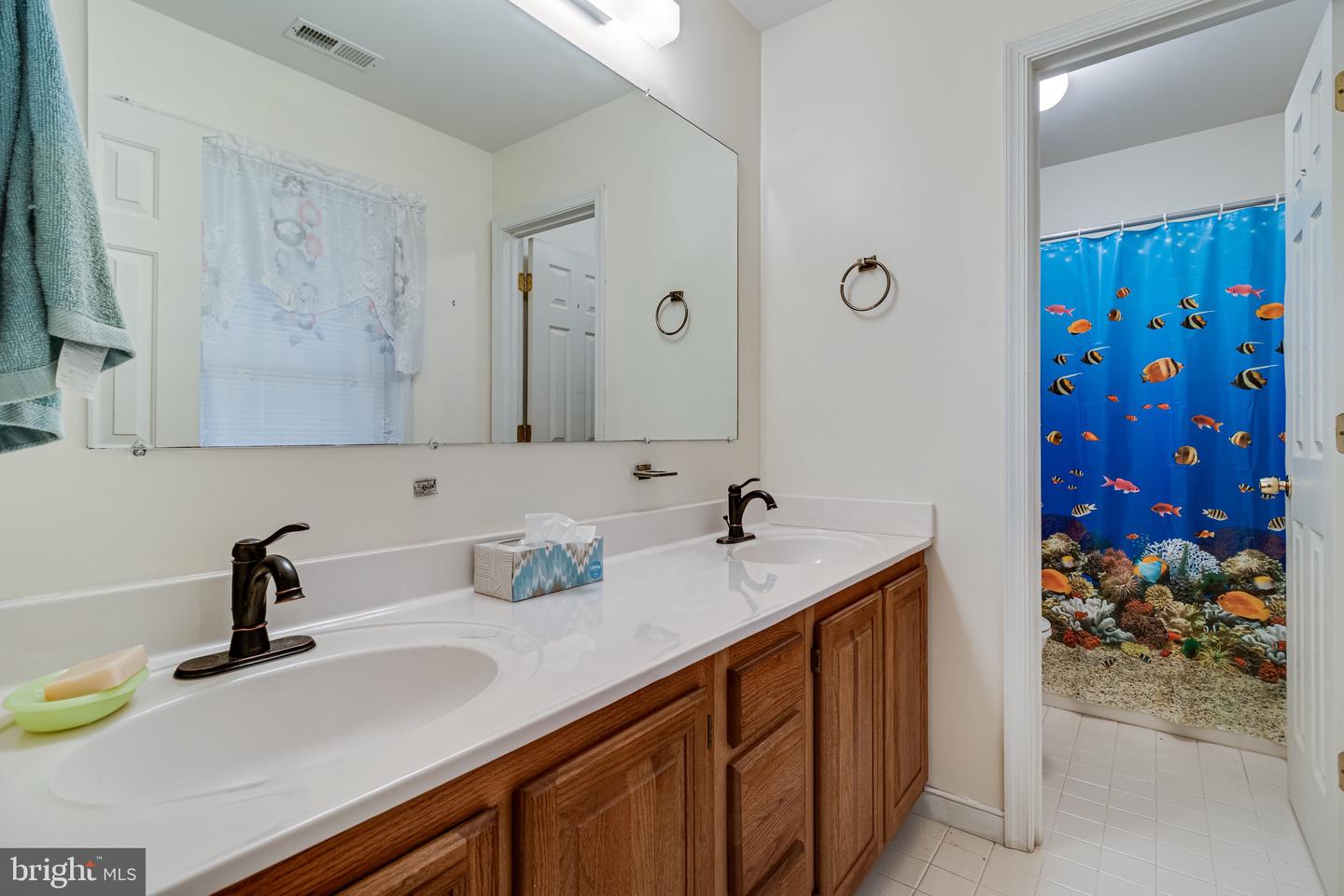 899 N Glebe Rd Property Photo 14