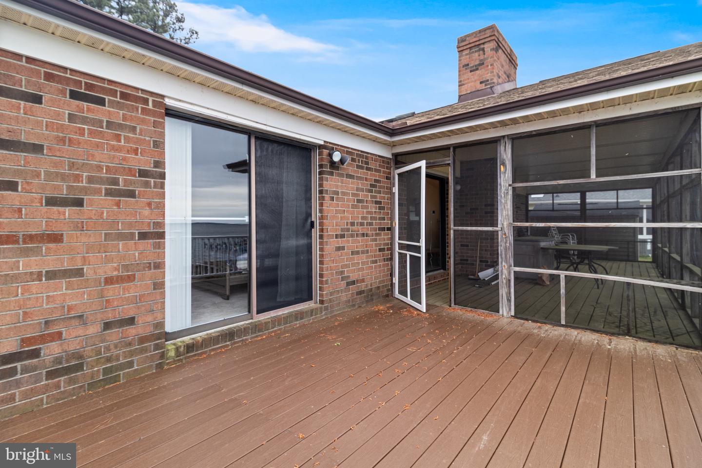 899 N Glebe Rd Property Photo 41