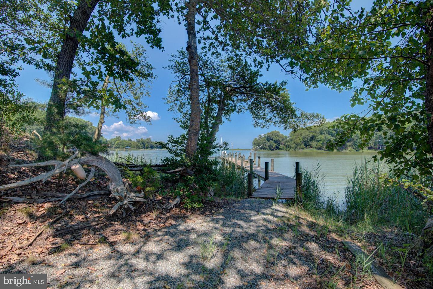 579 Bay Pointe Dr Property Photo 34