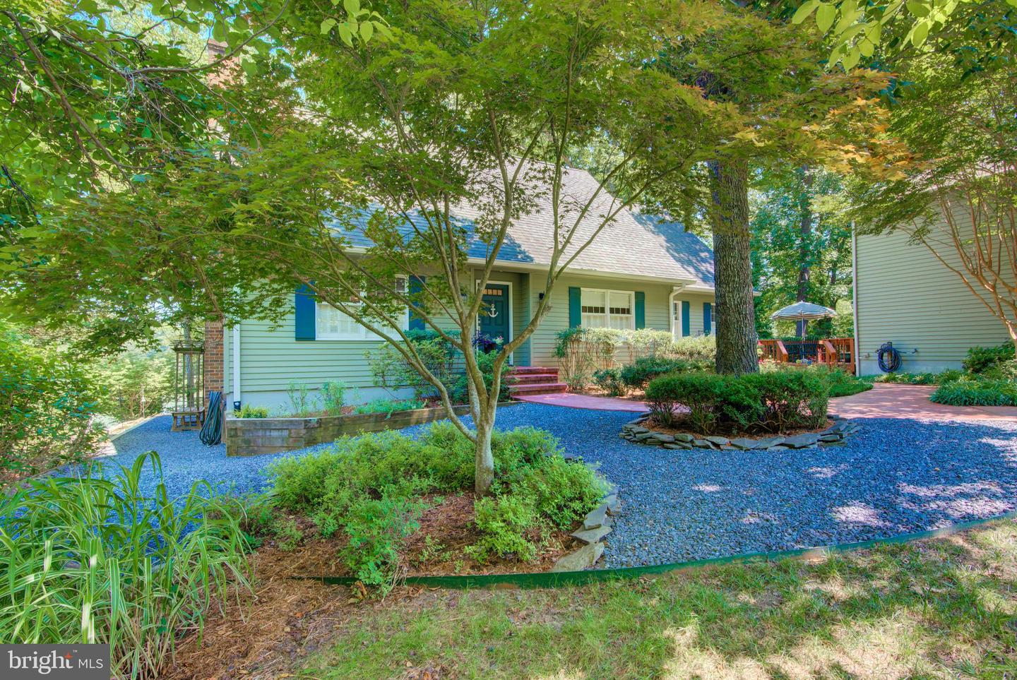 579 Bay Pointe Dr Property Photo 39