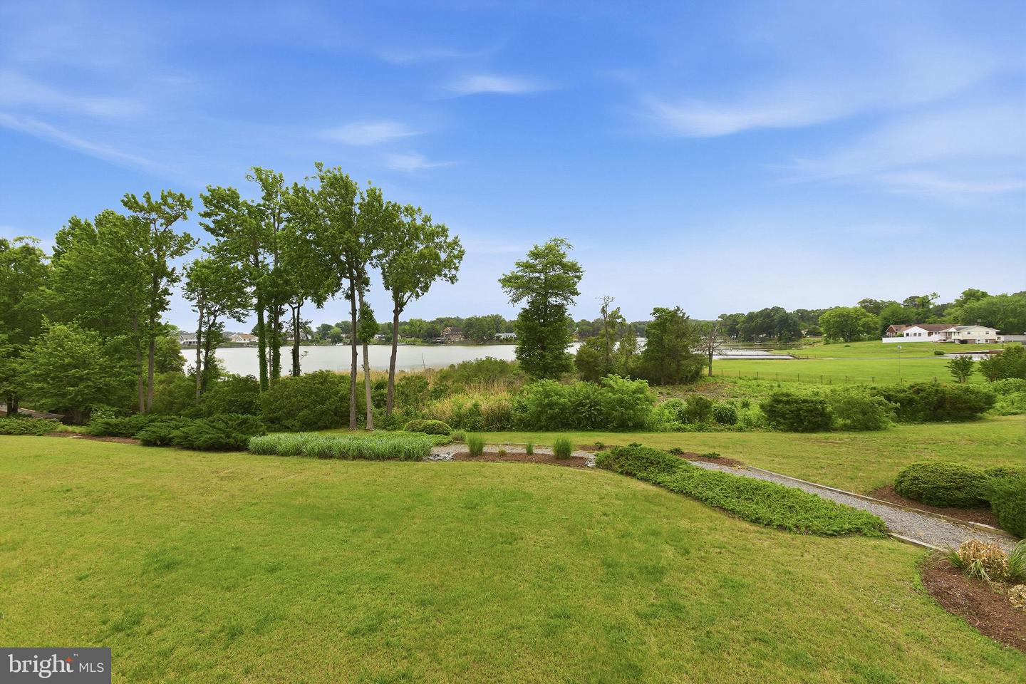 310 Monroe Point Dr Property Photo 43
