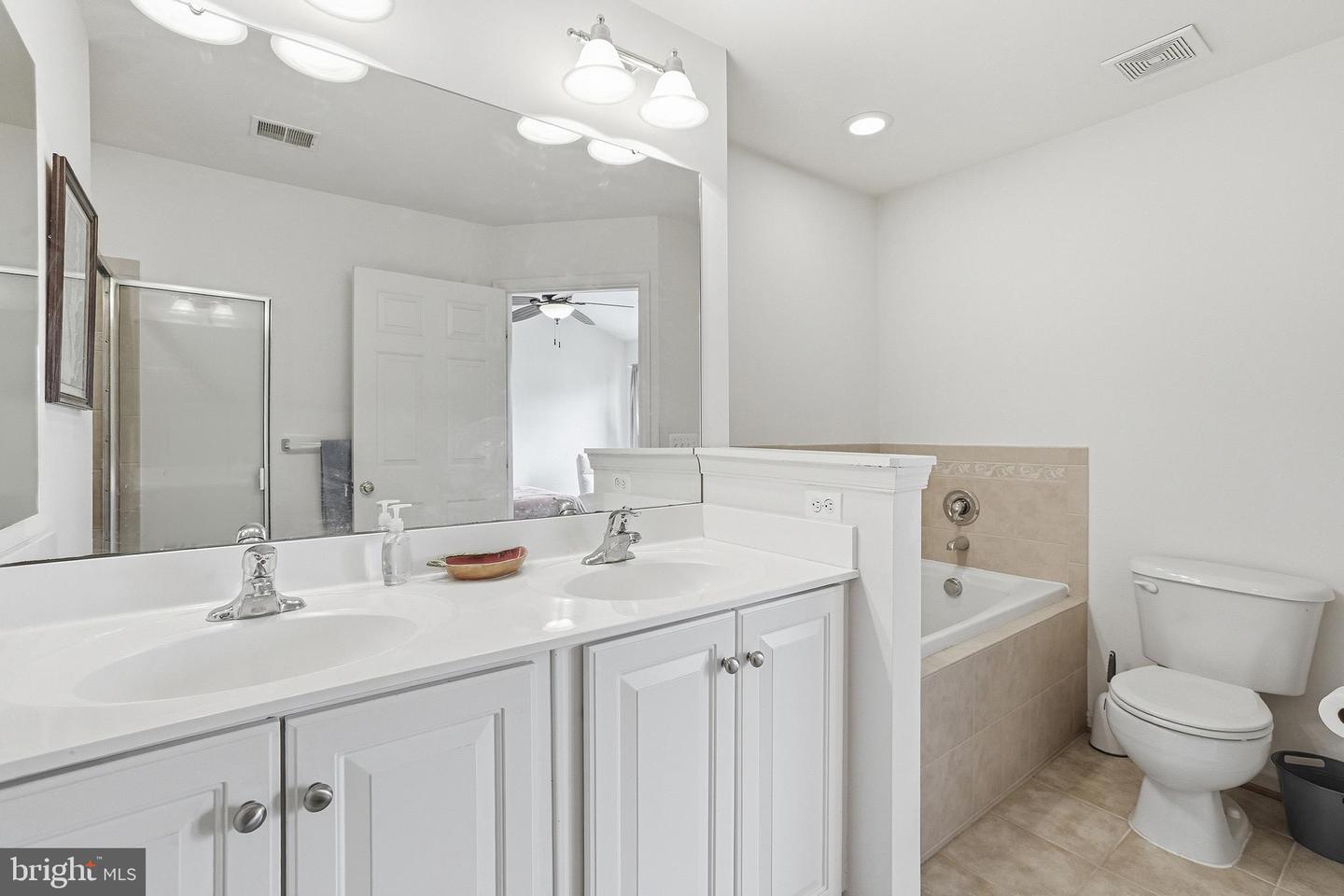 310 Monroe Point Dr Property Photo 52